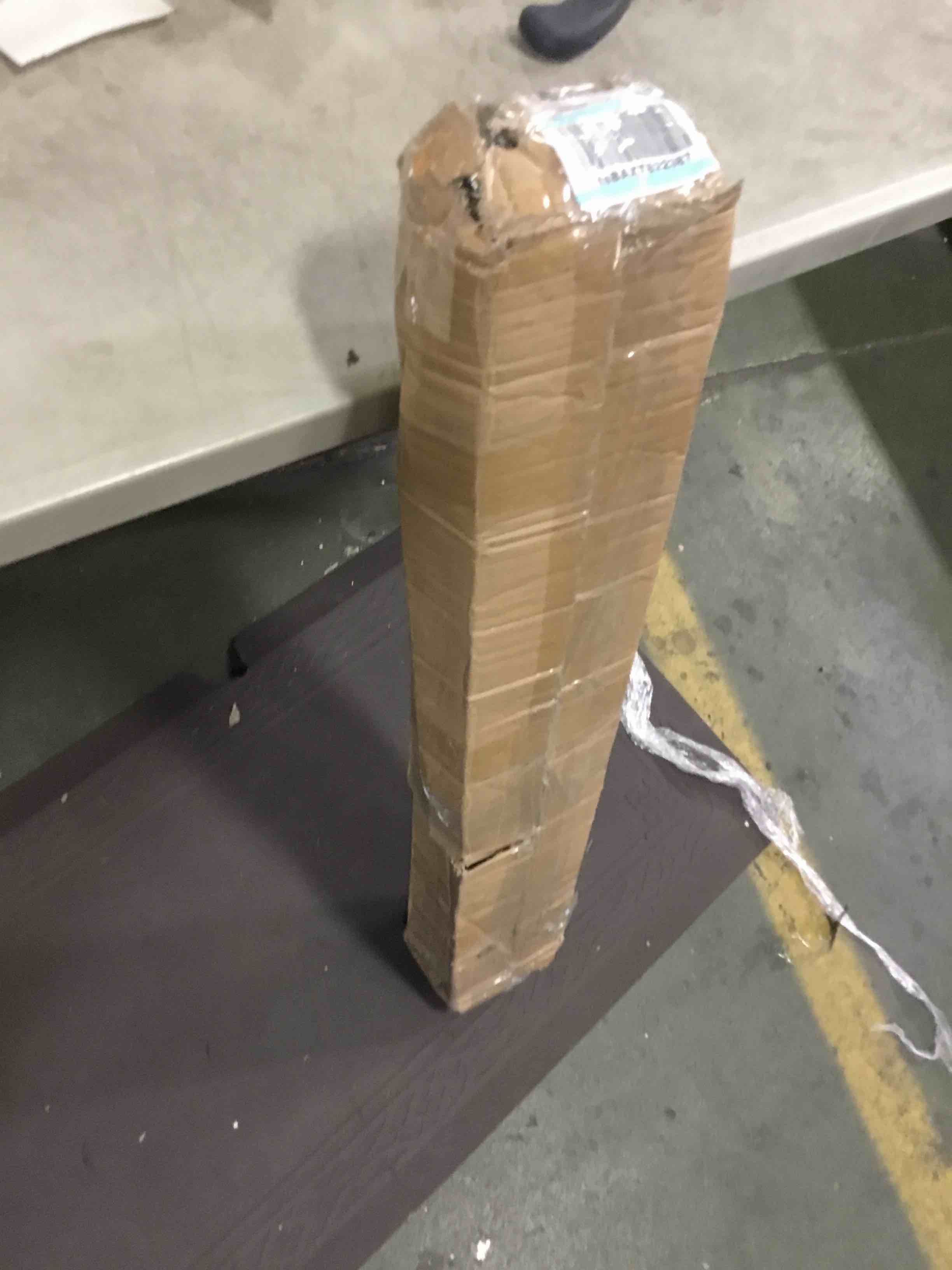 https://s3.amazonaws.com/lotting-images-prod/bidfta/BLU5056658_1685973262088.jpeg