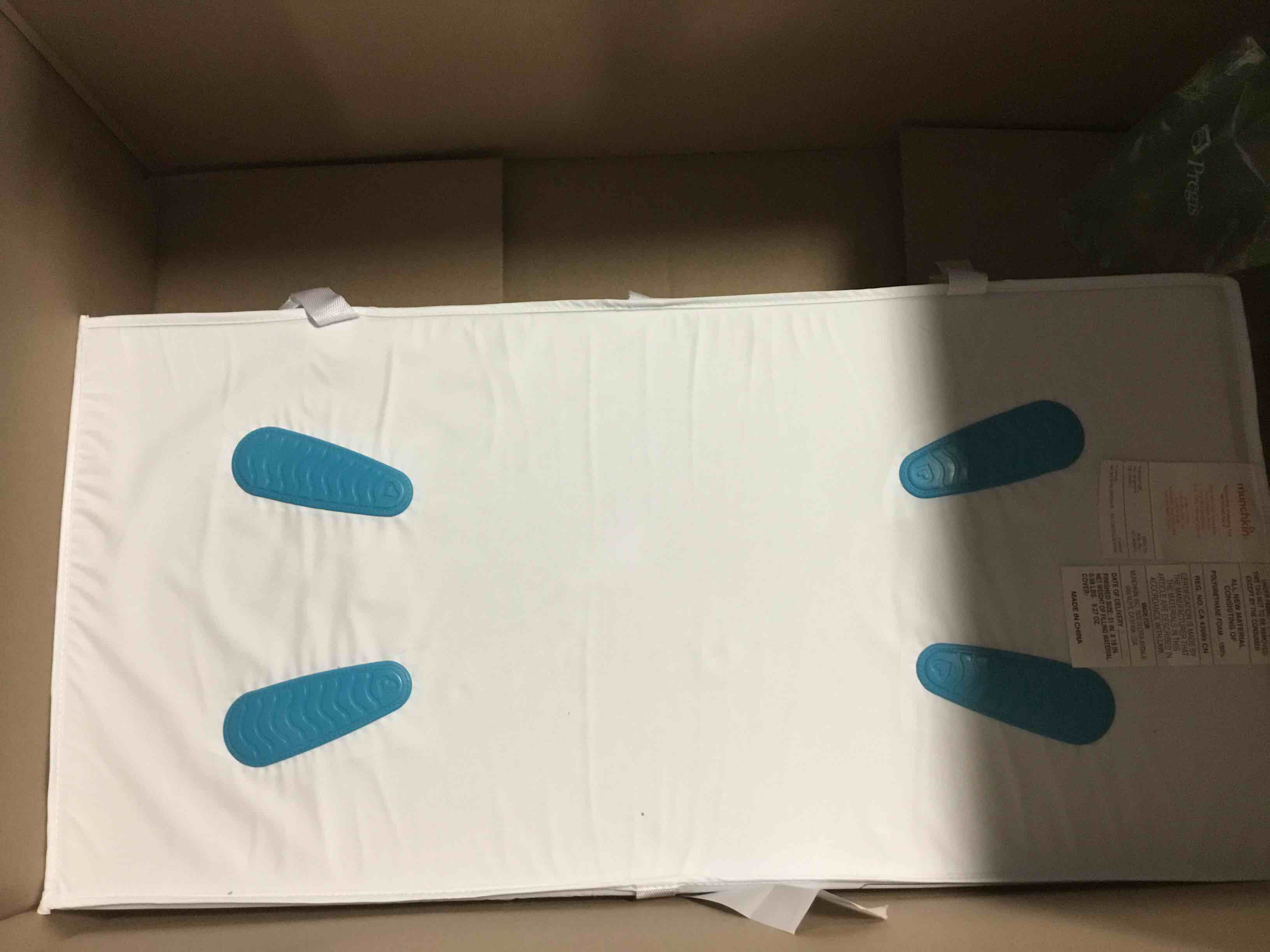 https://s3.amazonaws.com/lotting-images-prod/bidfta/BLU5074634_1695406146211.jpeg