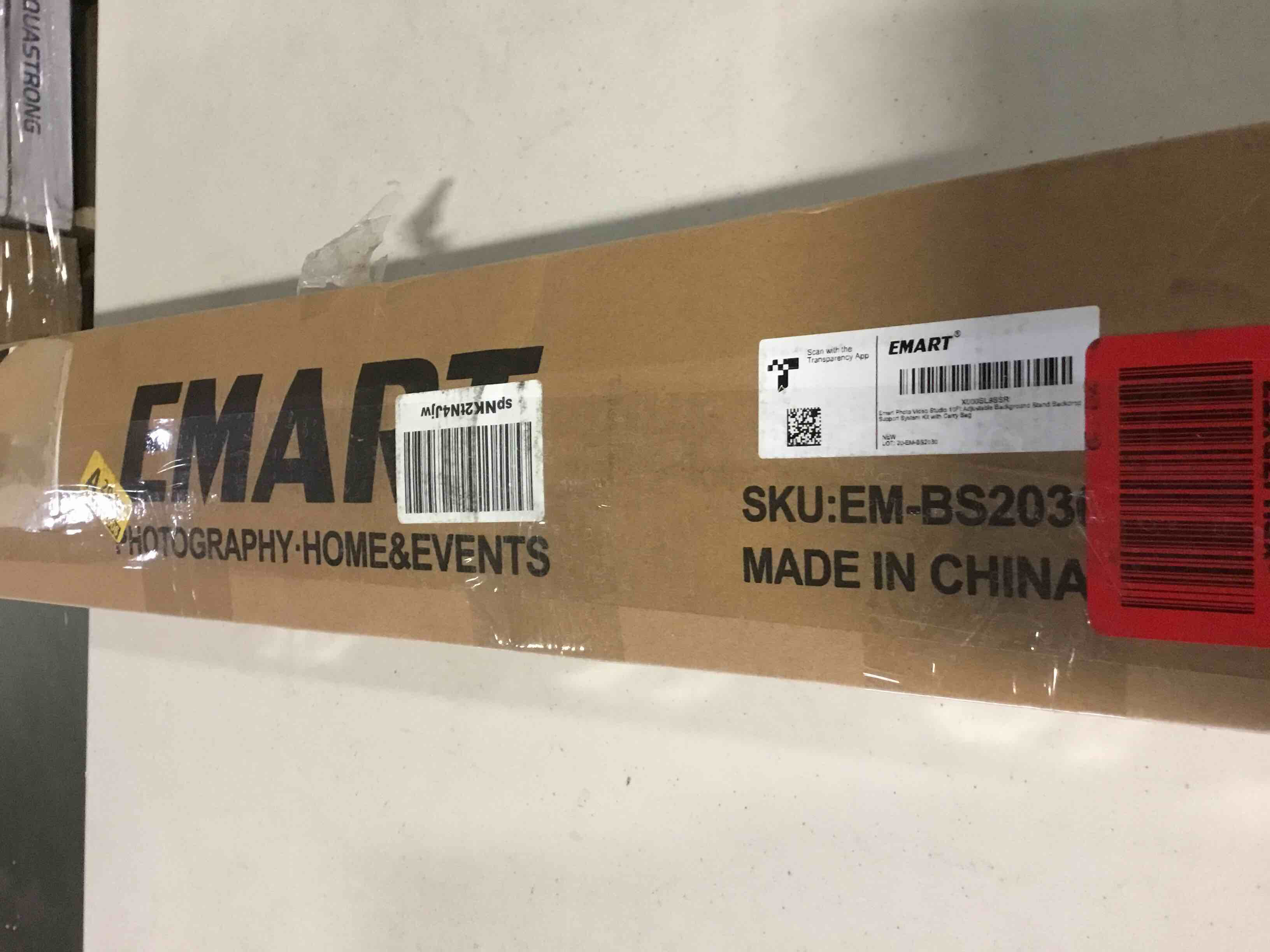https://s3.amazonaws.com/lotting-images-prod/bidfta/BLU5074736_1695668102218.jpeg