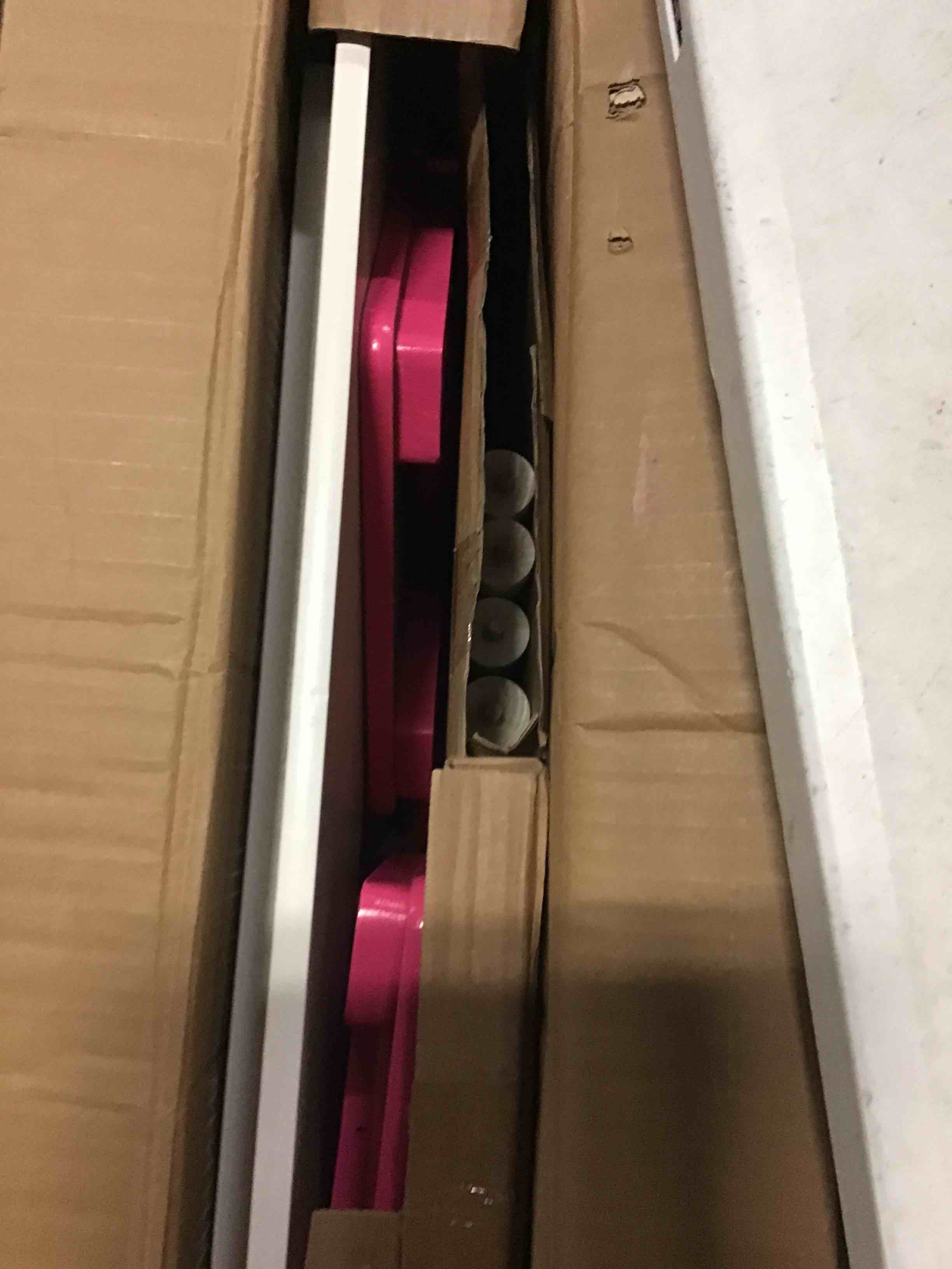 https://s3.amazonaws.com/lotting-images-prod/bidfta/BLU5075274_1696245465784.jpeg