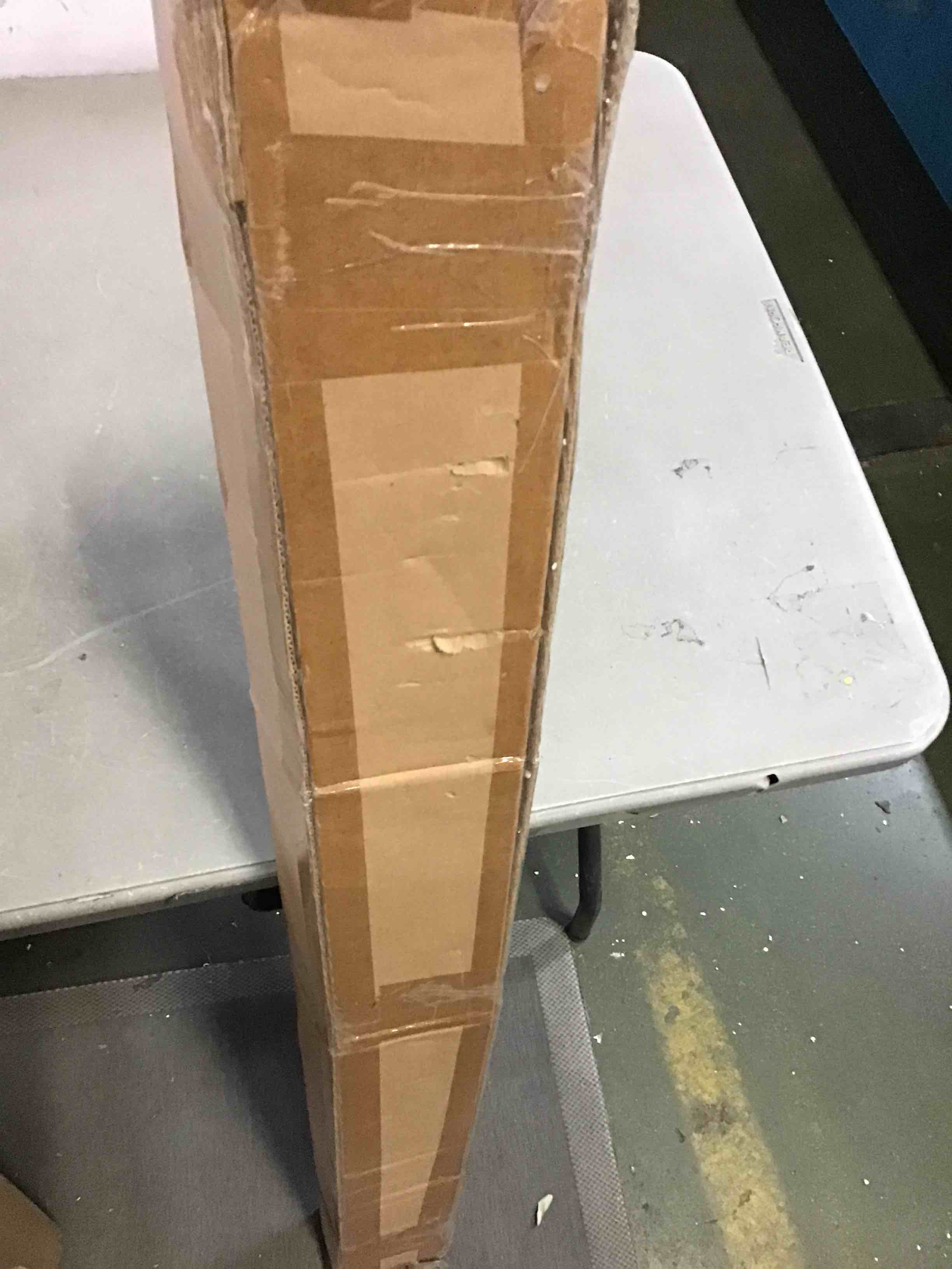 https://s3.amazonaws.com/lotting-images-prod/bidfta/BLU5075593_1696354957731.jpeg