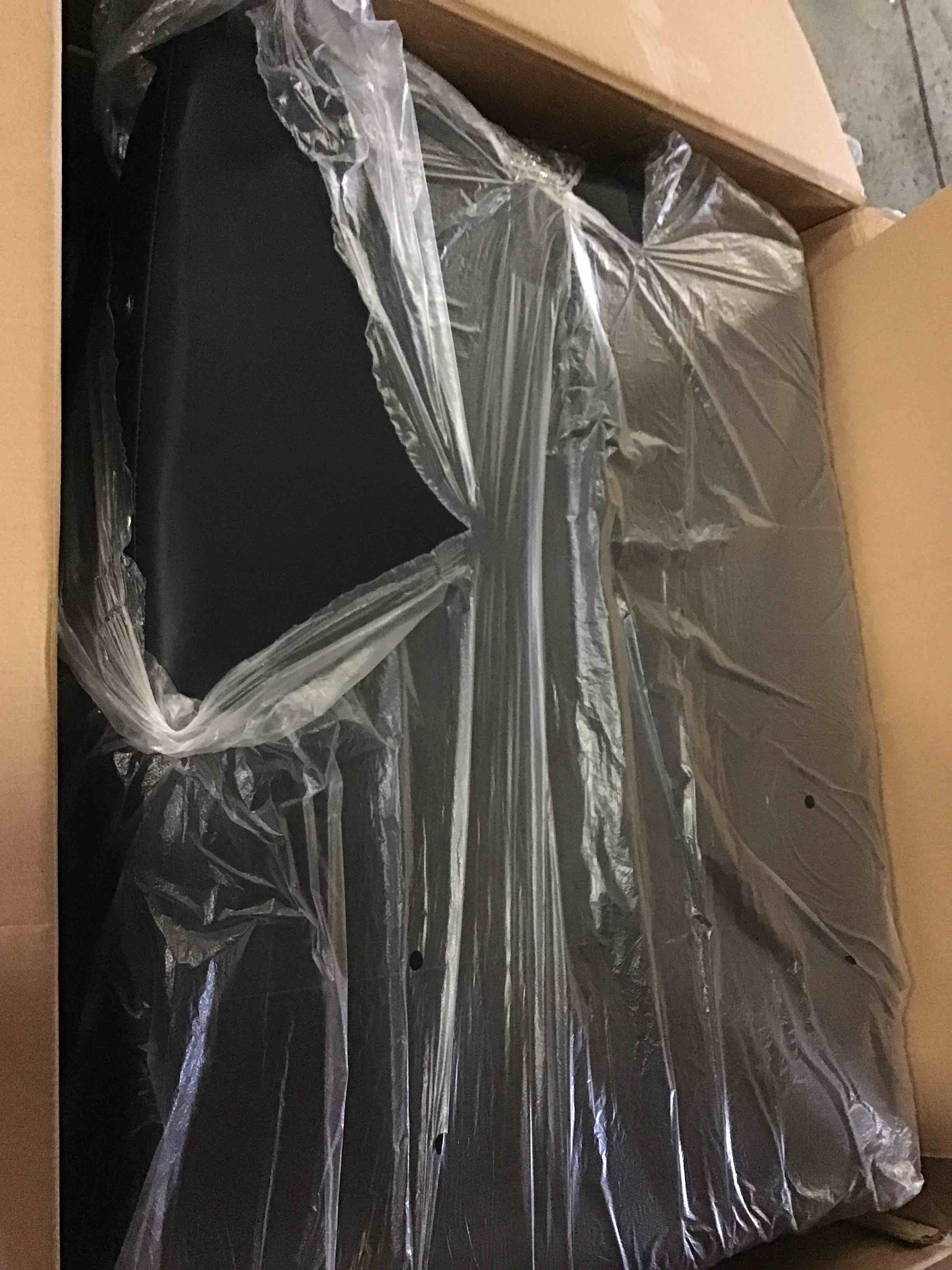 https://s3.amazonaws.com/lotting-images-prod/bidfta/BLU5076595_1695404285994.jpeg
