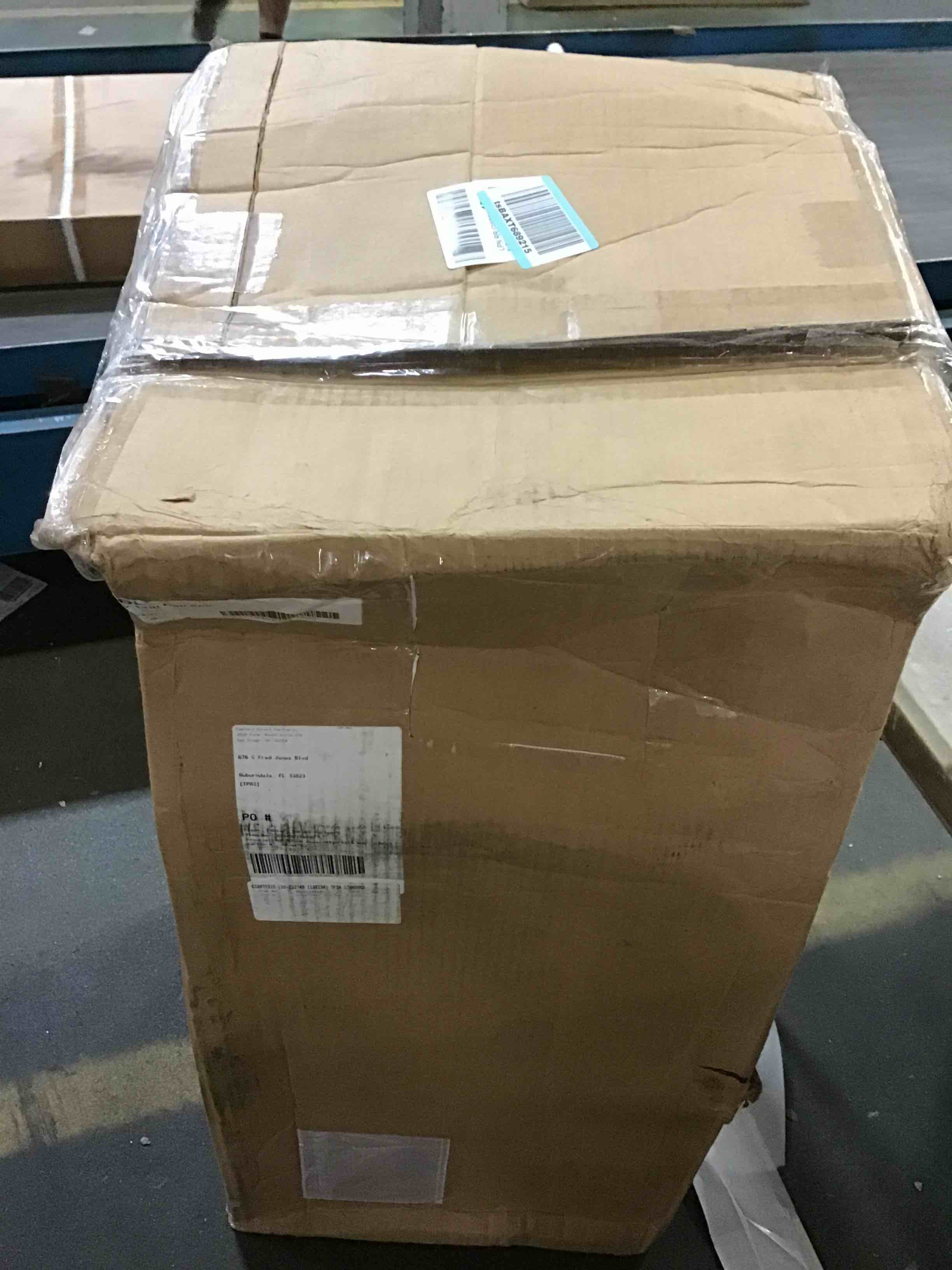 https://s3.amazonaws.com/lotting-images-prod/bidfta/BLU5076747_1695653292800.jpeg