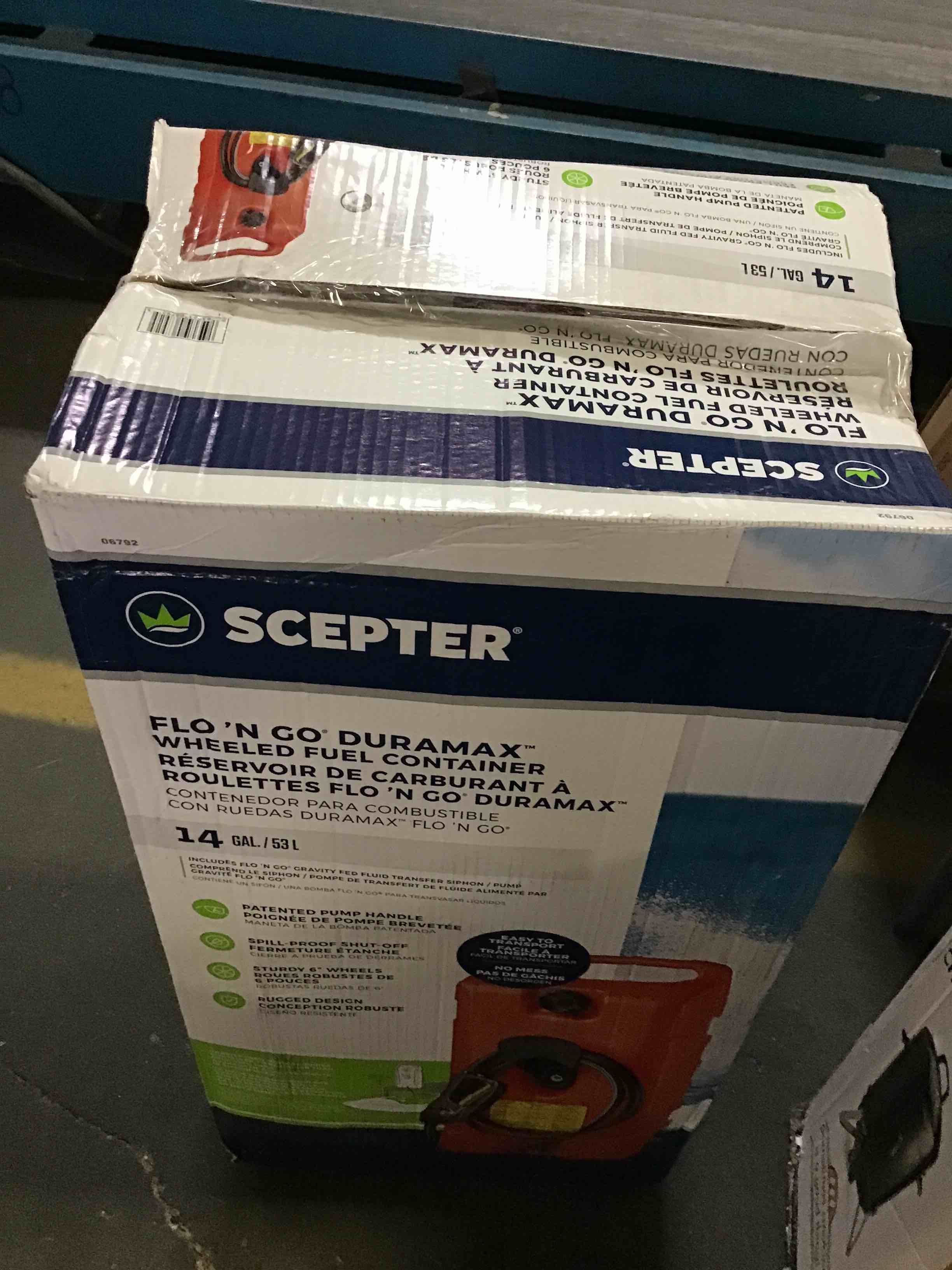 https://s3.amazonaws.com/lotting-images-prod/bidfta/BLU5076779_1695657771586.jpeg