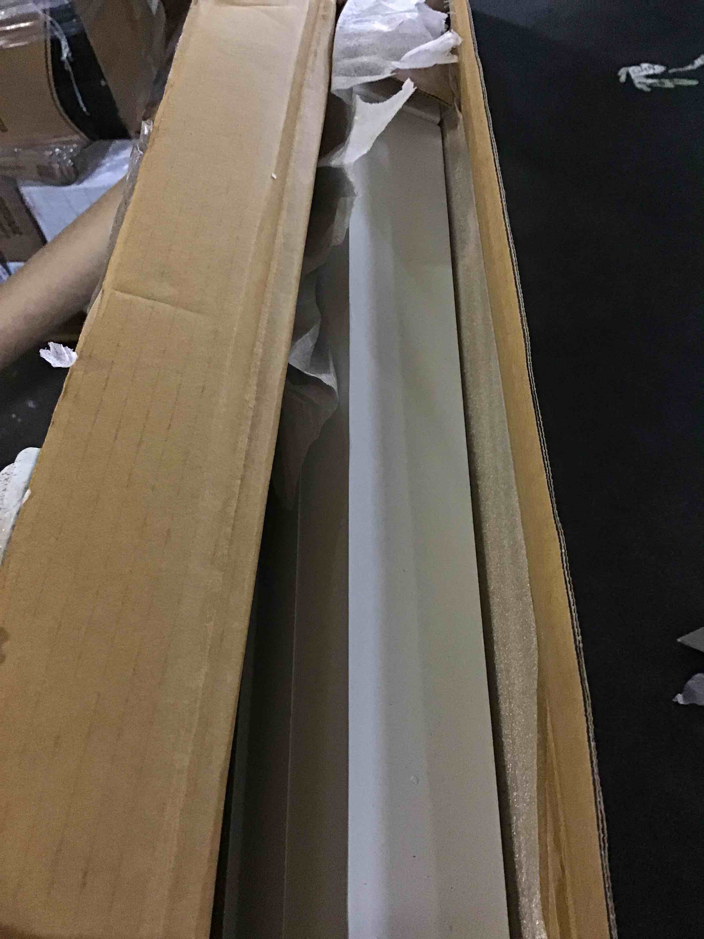 https://s3.amazonaws.com/lotting-images-prod/bidfta/BLU5076948_1695730719086.jpeg