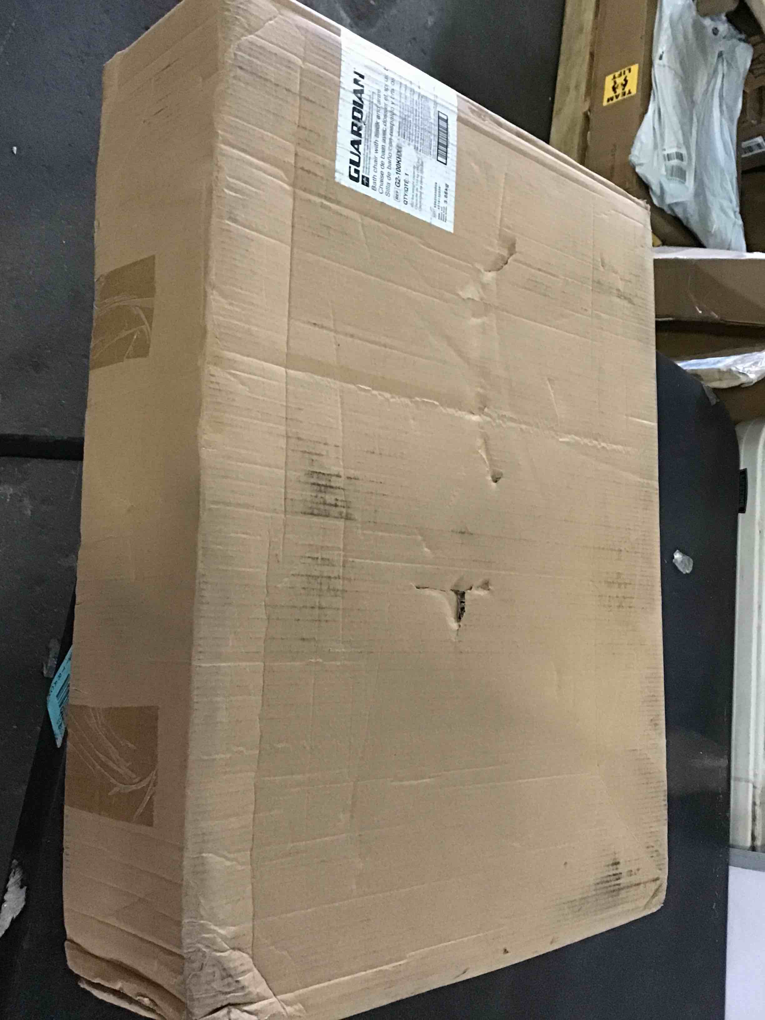 https://s3.amazonaws.com/lotting-images-prod/bidfta/BLU5077009_1695738938702.jpeg