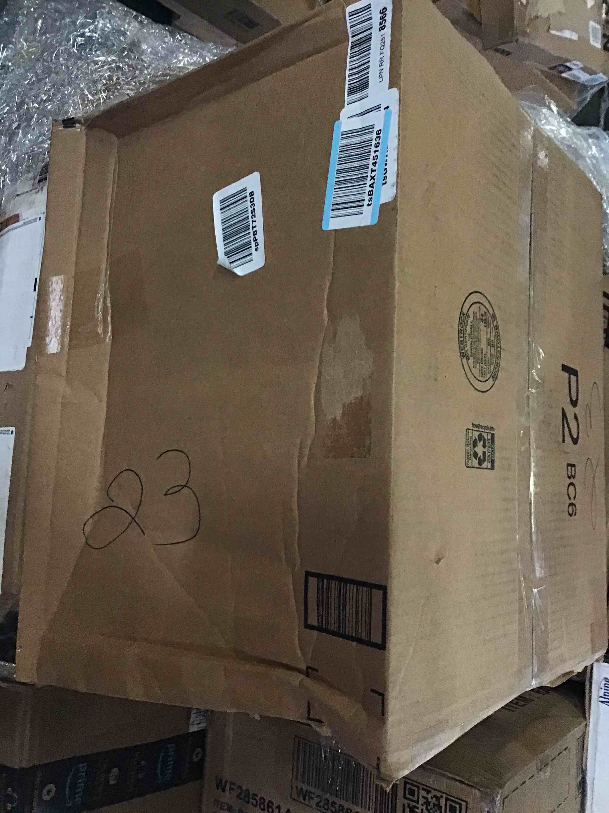 https://s3.amazonaws.com/lotting-images-prod/bidfta/BLU5077055_1695744005495.jpeg