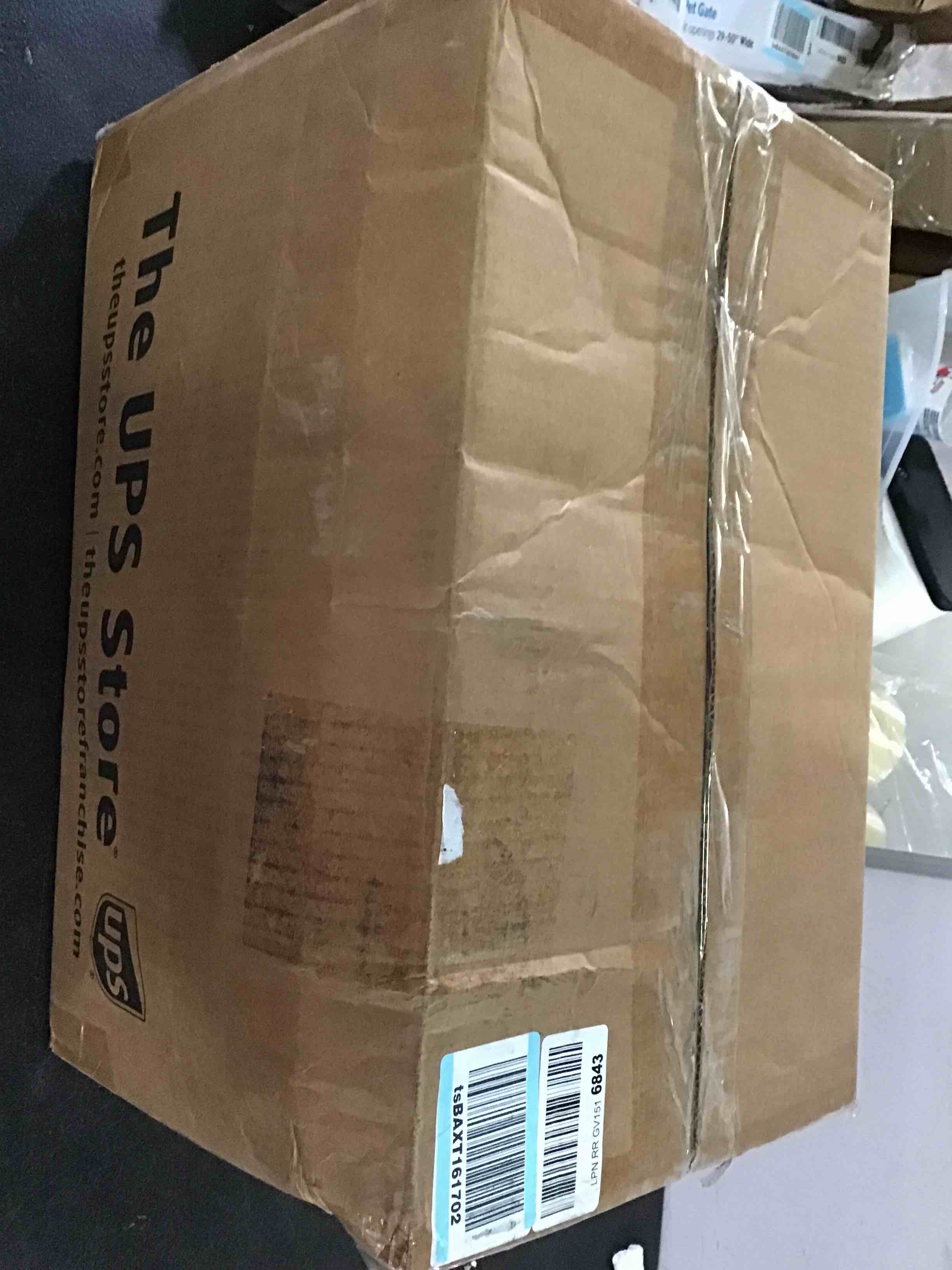 https://s3.amazonaws.com/lotting-images-prod/bidfta/BLU5077091_1695748891923.jpeg