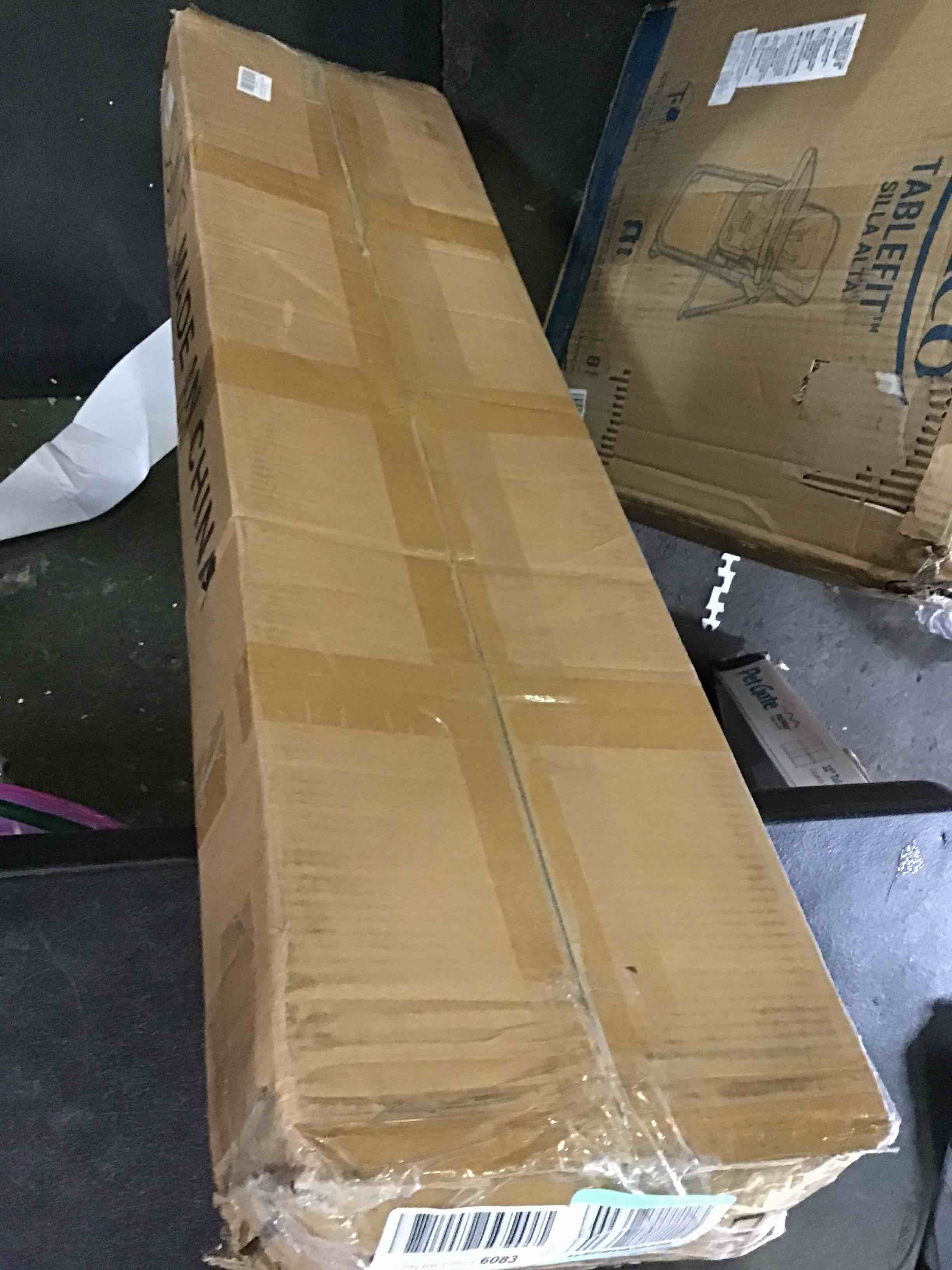 https://s3.amazonaws.com/lotting-images-prod/bidfta/BLU5077119_1695752489168.jpeg