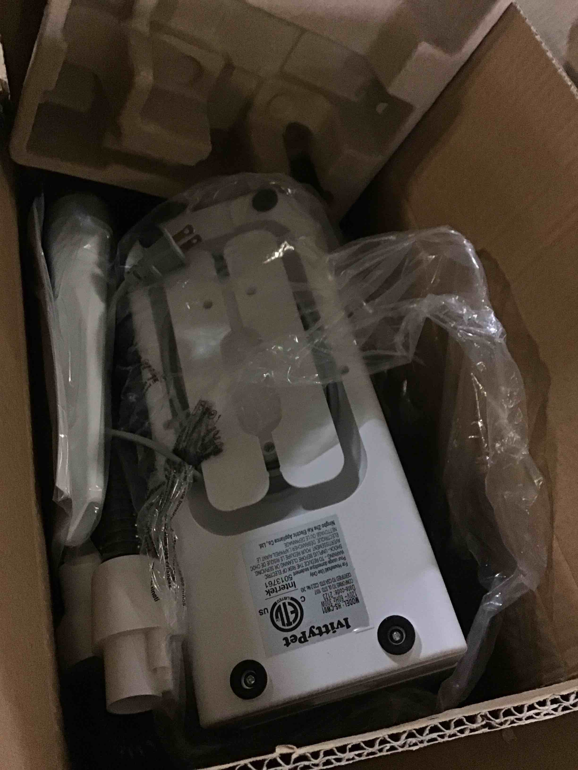 https://s3.amazonaws.com/lotting-images-prod/bidfta/BLU5077361_1695838187225.jpeg