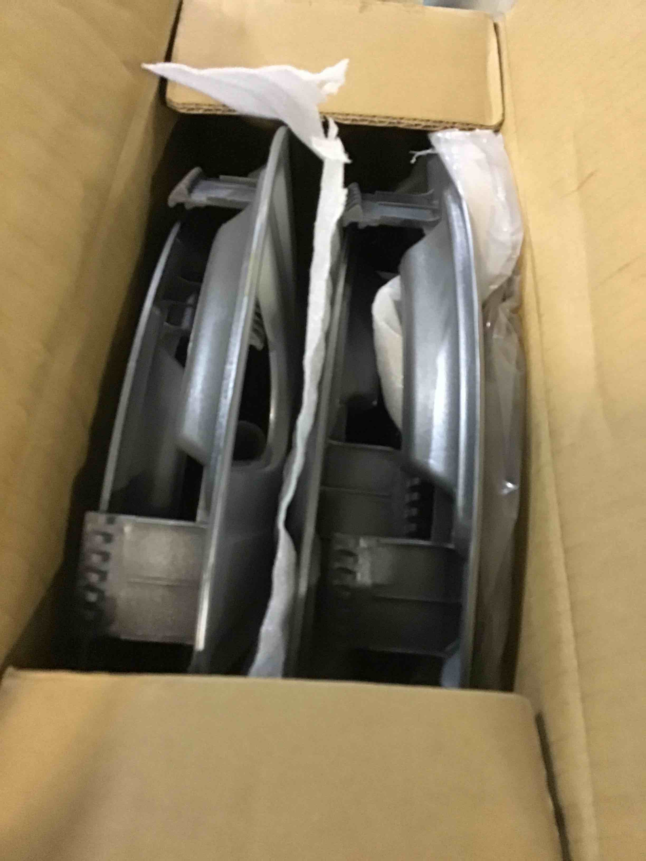 https://s3.amazonaws.com/lotting-images-prod/bidfta/BLU5077571_1695990381365.jpeg