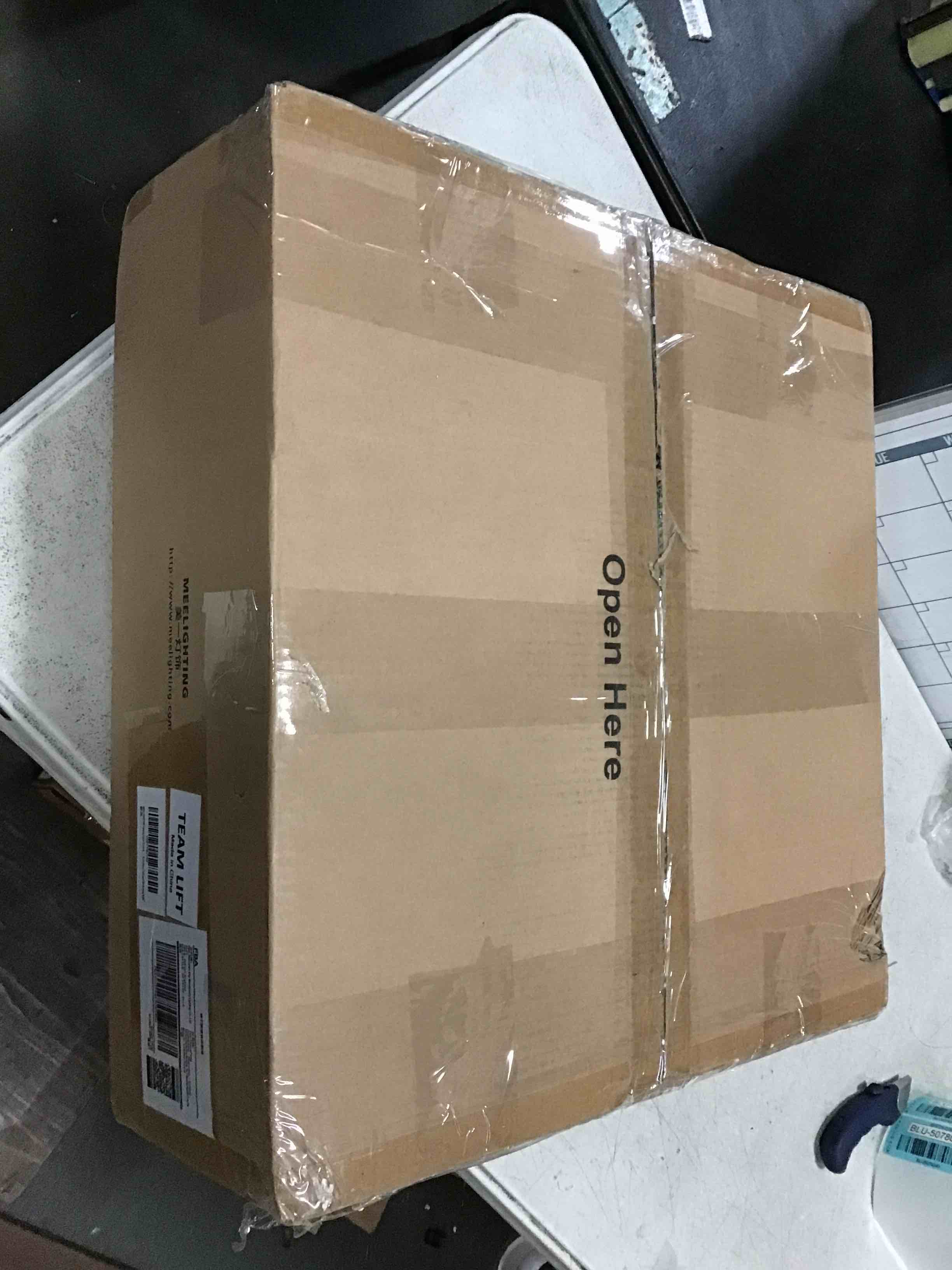https://s3.amazonaws.com/lotting-images-prod/bidfta/BLU5078039_1695125349285.jpeg