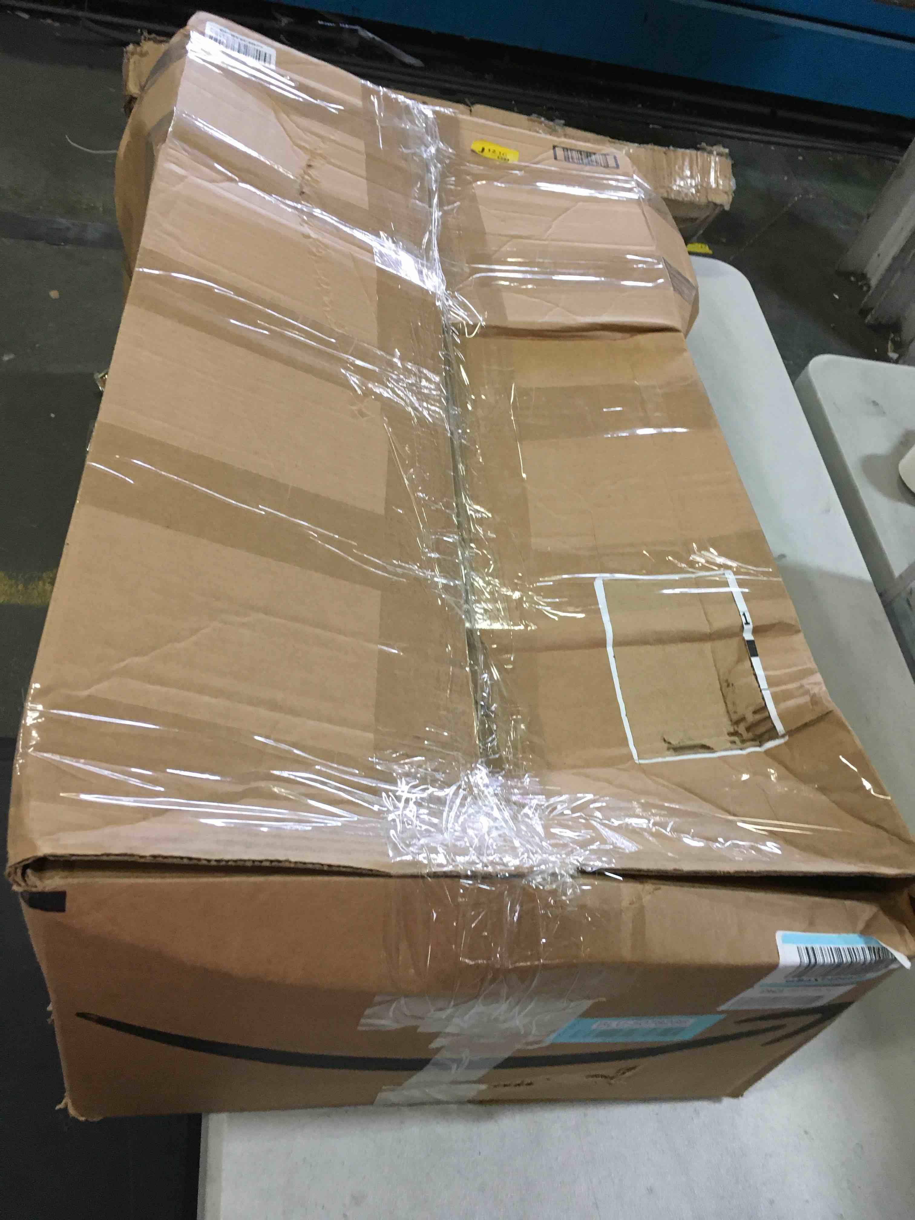 https://s3.amazonaws.com/lotting-images-prod/bidfta/BLU5078266_1695306616446.jpeg