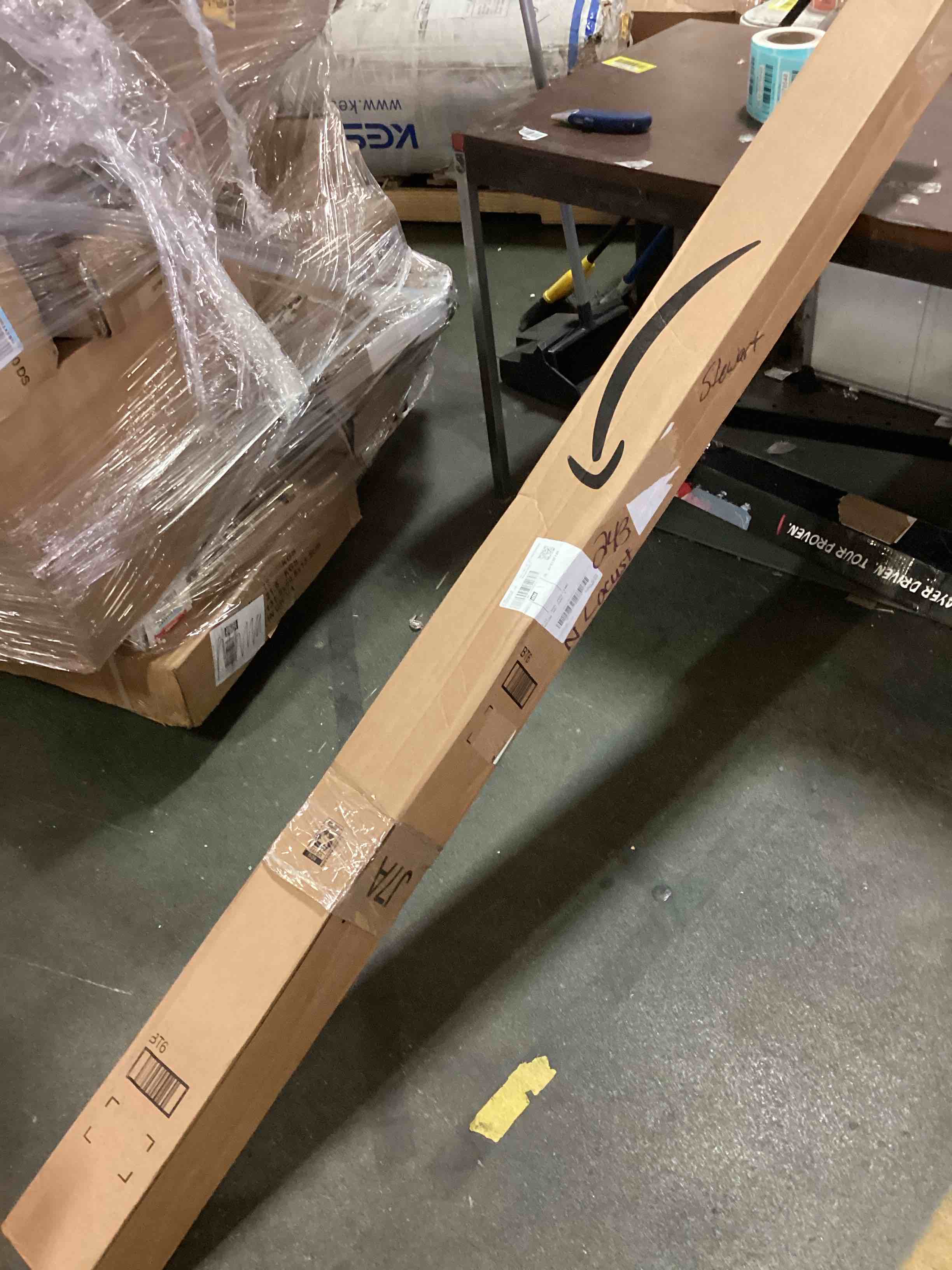 https://s3.amazonaws.com/lotting-images-prod/bidfta/BLU5078548_1695744288126.jpeg