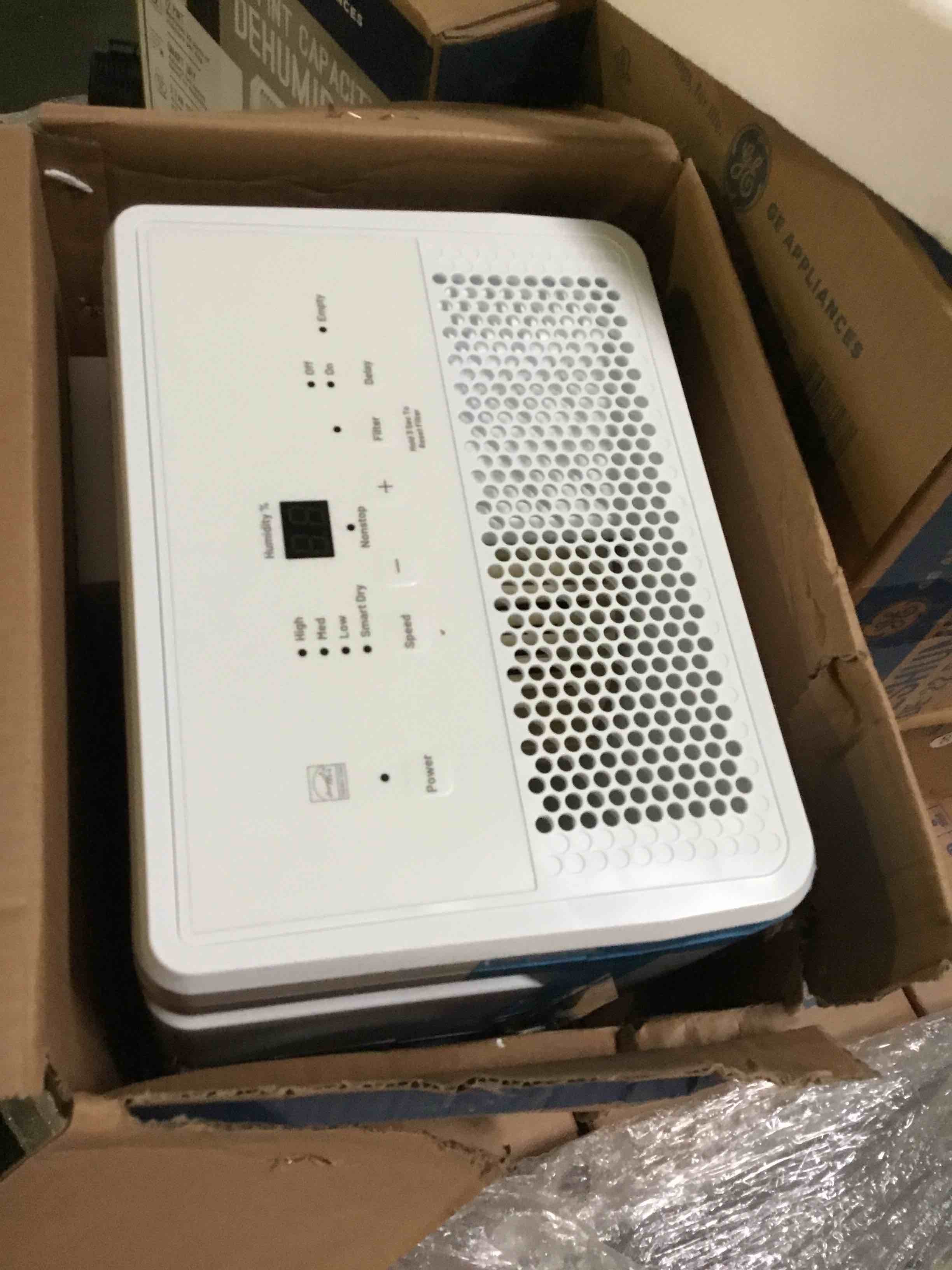 https://s3.amazonaws.com/lotting-images-prod/bidfta/BLU5079256_1698433285355.jpeg