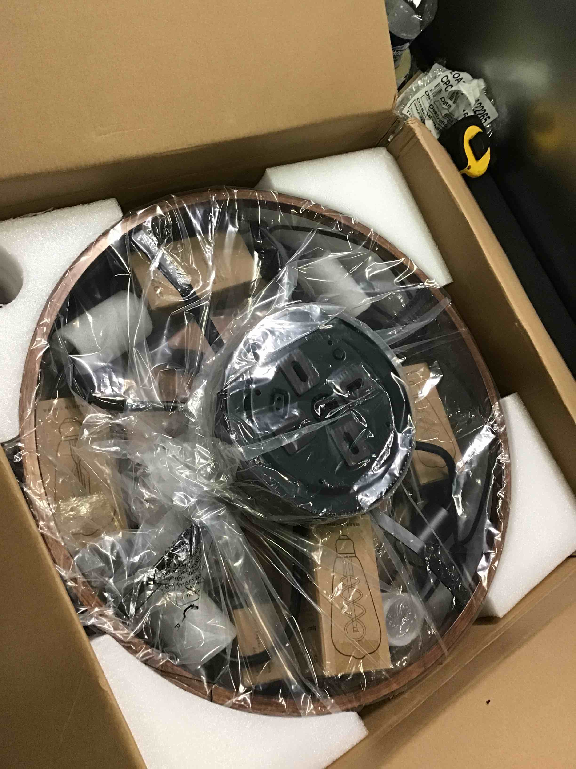 https://s3.amazonaws.com/lotting-images-prod/bidfta/BLU5079586_1695152606205.jpeg