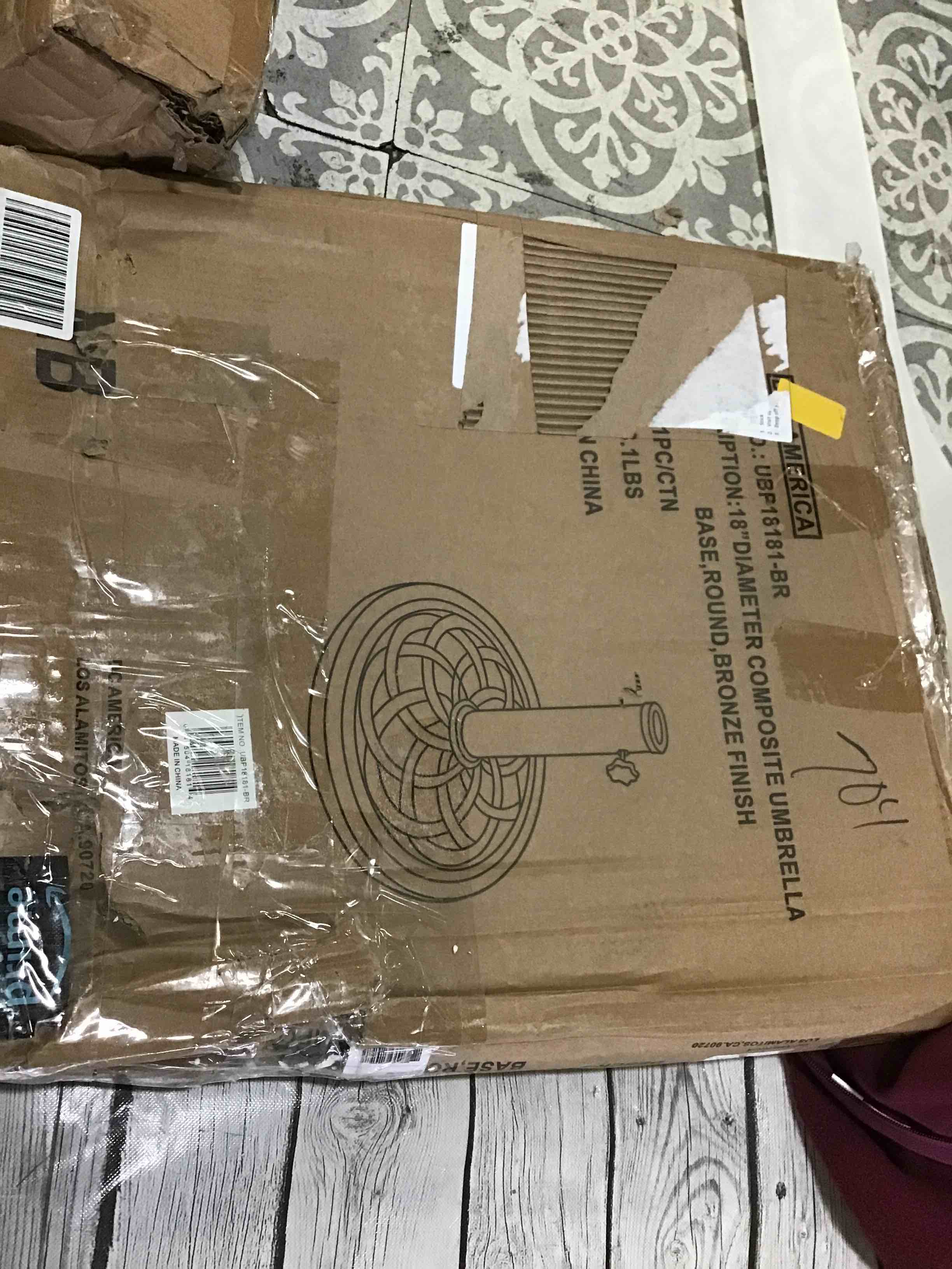 https://s3.amazonaws.com/lotting-images-prod/bidfta/BLU5079800_1695309815609.jpeg