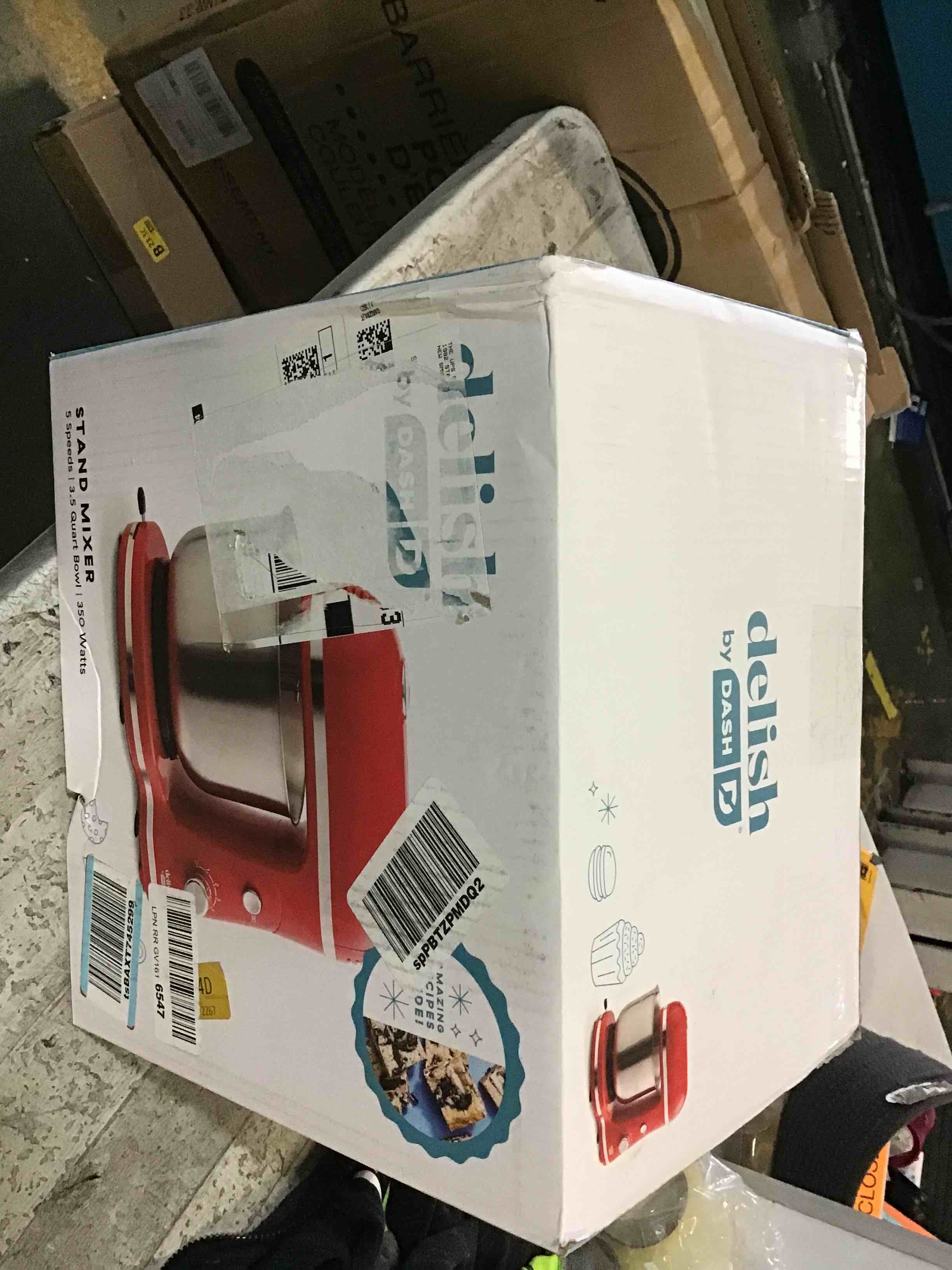 https://s3.amazonaws.com/lotting-images-prod/bidfta/BLU5079989_1695399236225.jpeg