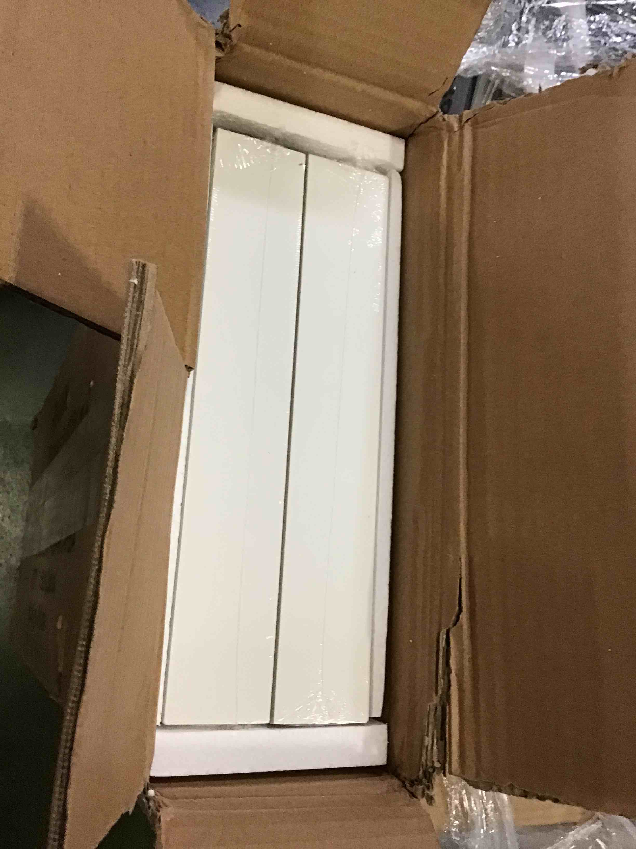 https://s3.amazonaws.com/lotting-images-prod/bidfta/BLU5080180_1695667526768.jpeg