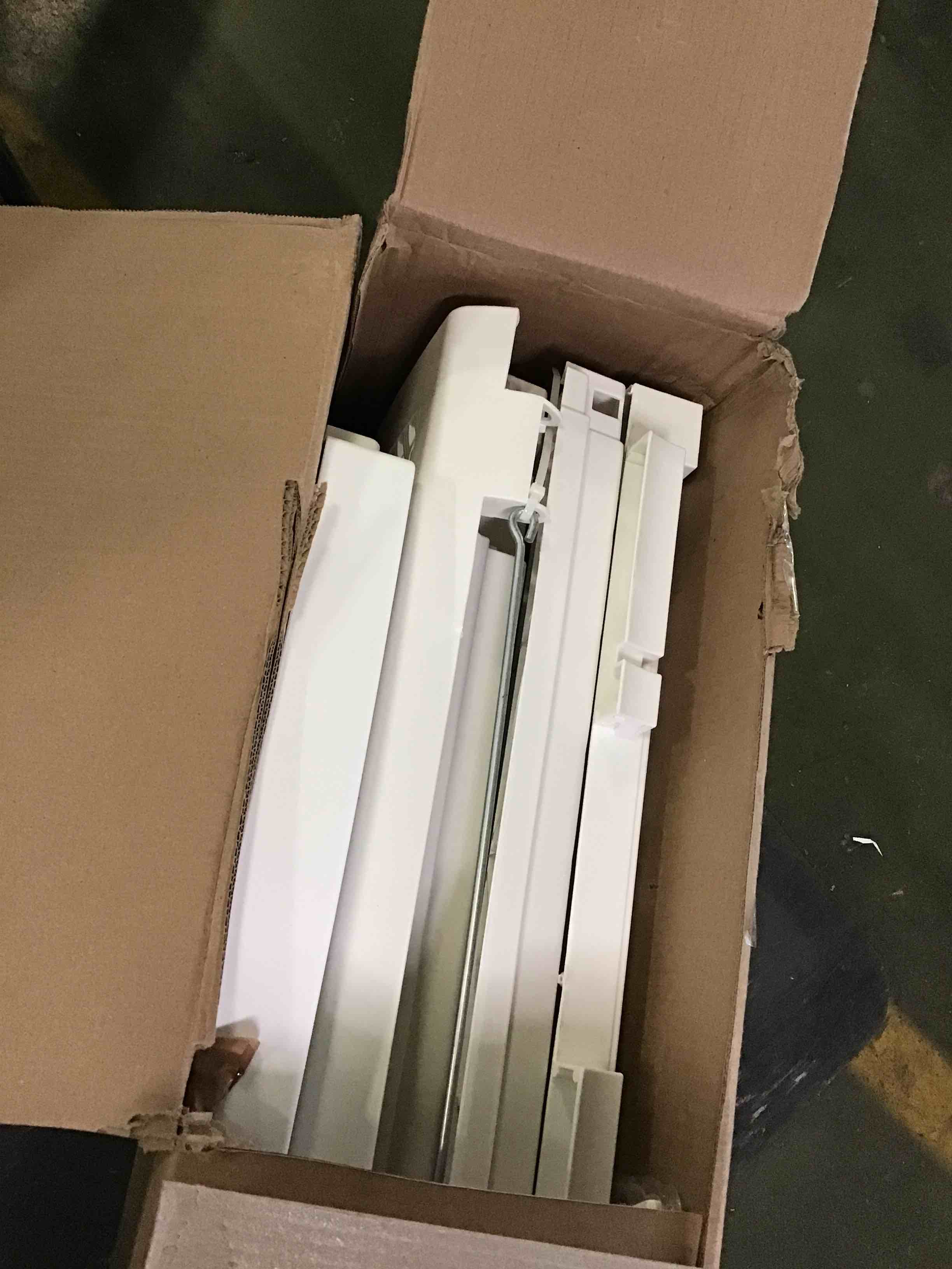 https://s3.amazonaws.com/lotting-images-prod/bidfta/BLU5080699_1696253162203.jpeg