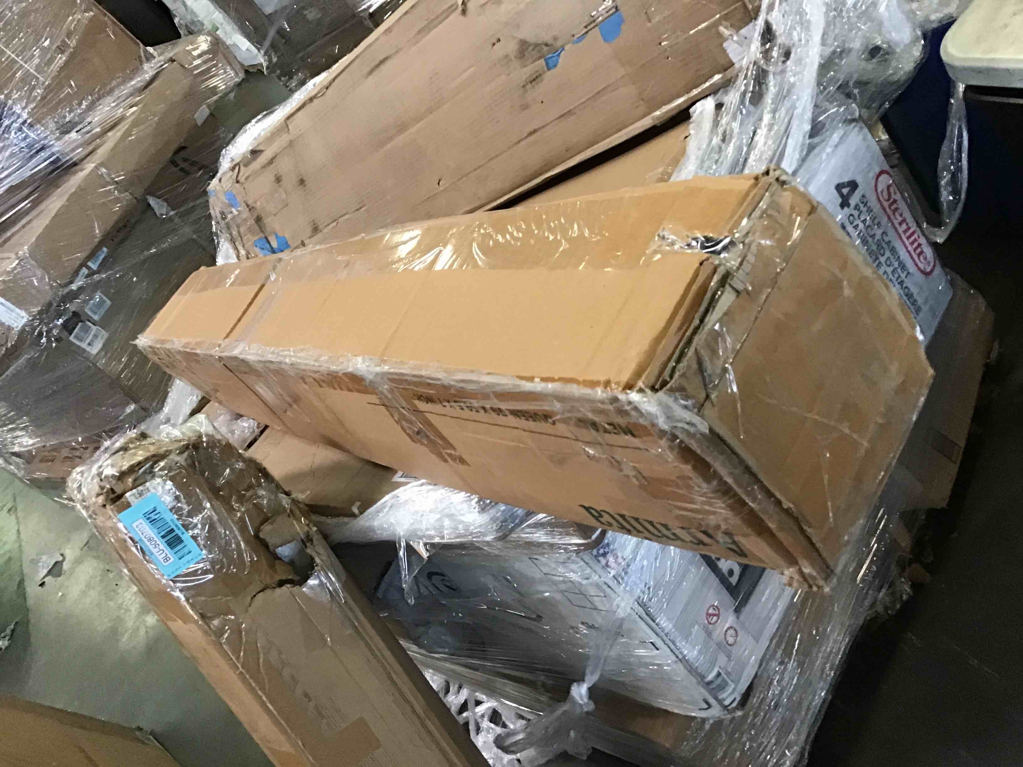 https://s3.amazonaws.com/lotting-images-prod/bidfta/BLU5080704_1696253815328.jpeg