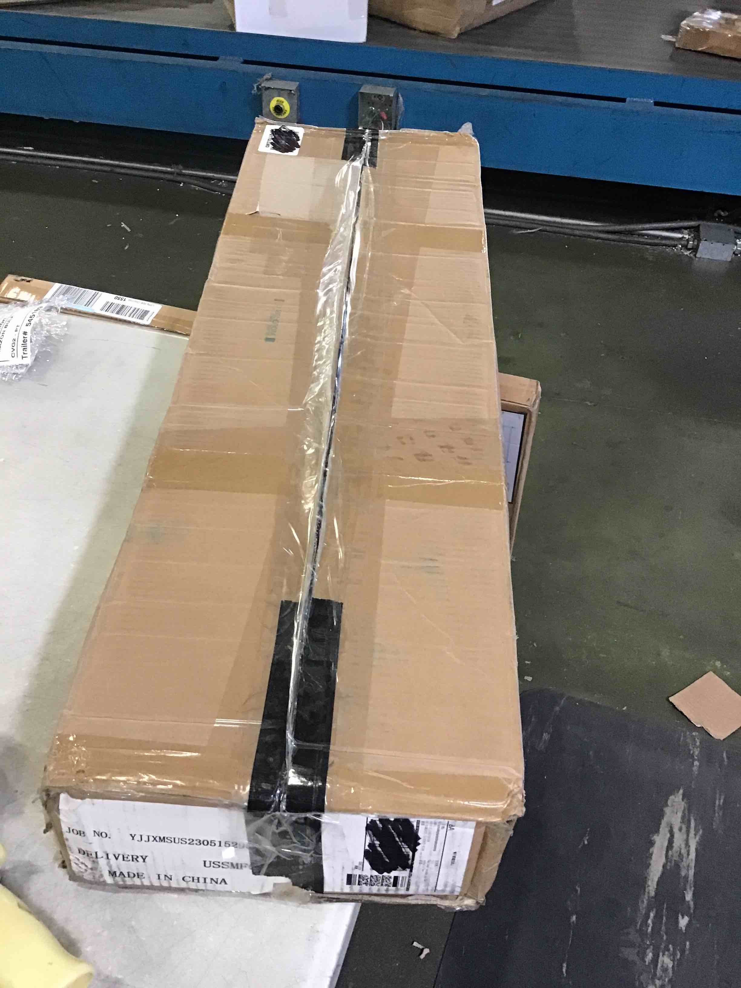 https://s3.amazonaws.com/lotting-images-prod/bidfta/BLU5080766_1696266828651.jpeg
