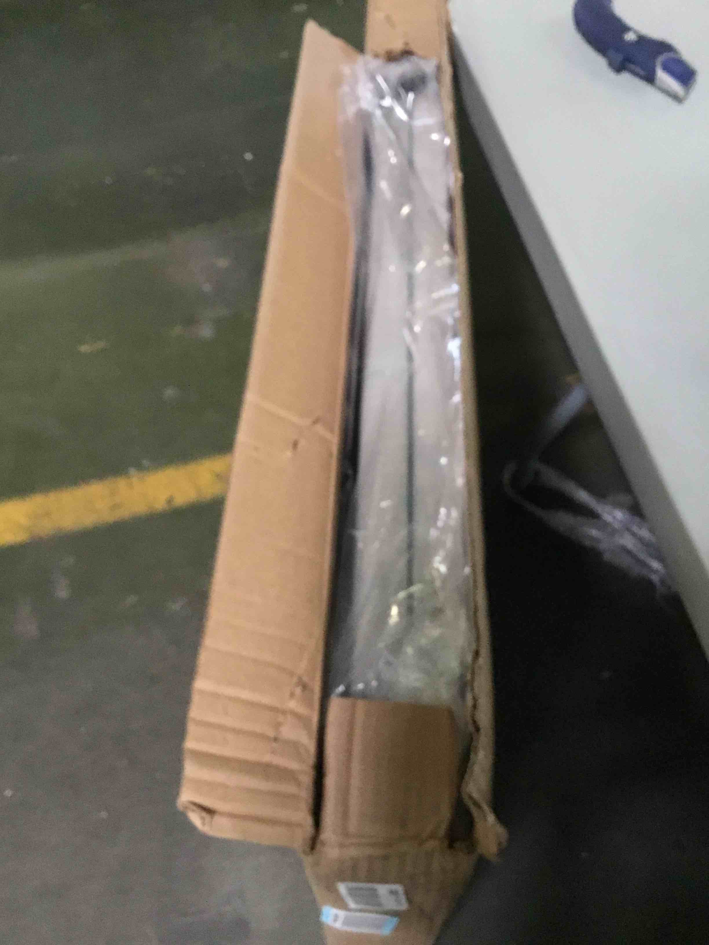 https://s3.amazonaws.com/lotting-images-prod/bidfta/BLU5080979_1695227163729.jpeg