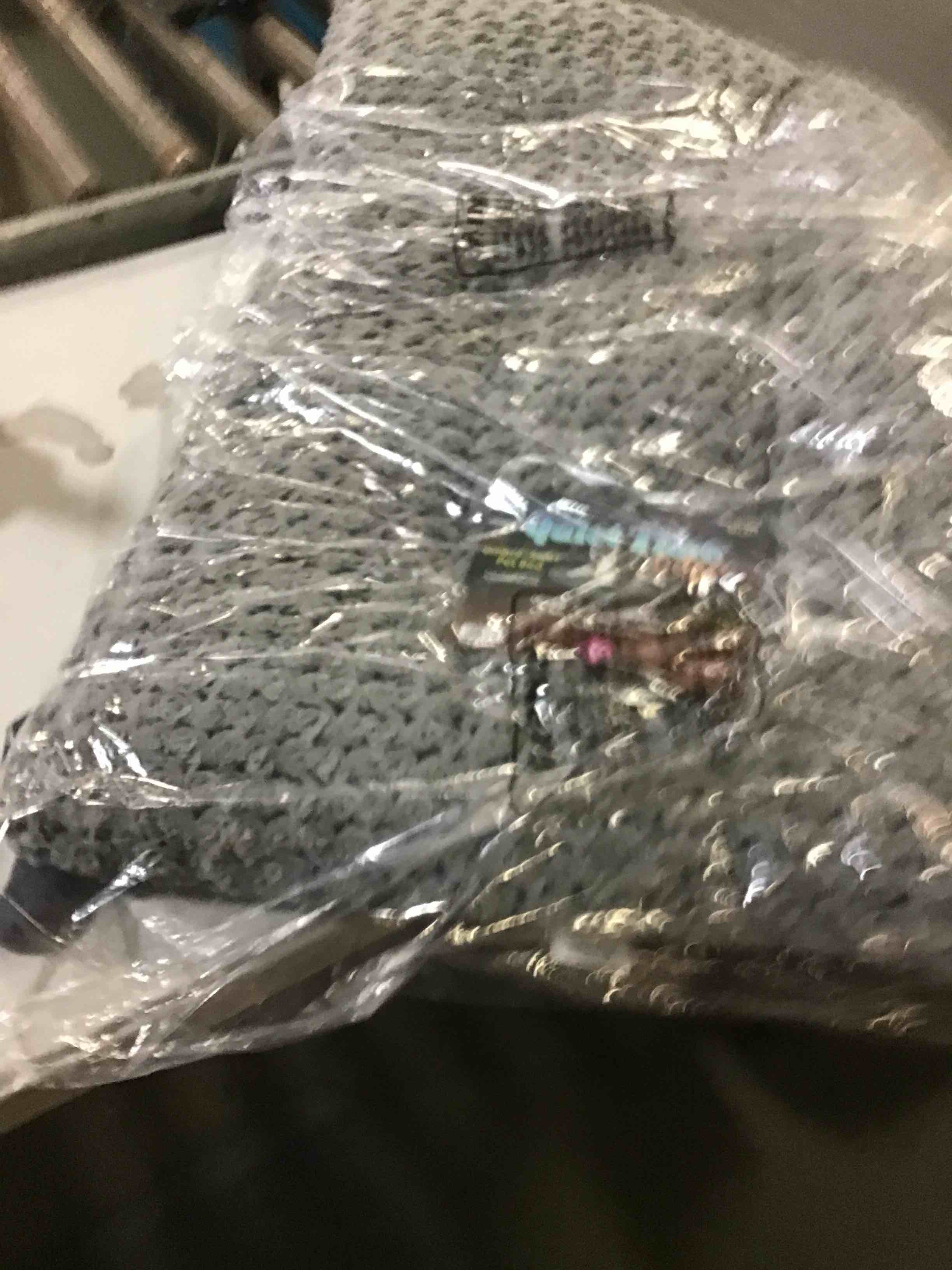 https://s3.amazonaws.com/lotting-images-prod/bidfta/BLU5081091_1695302179637.jpeg