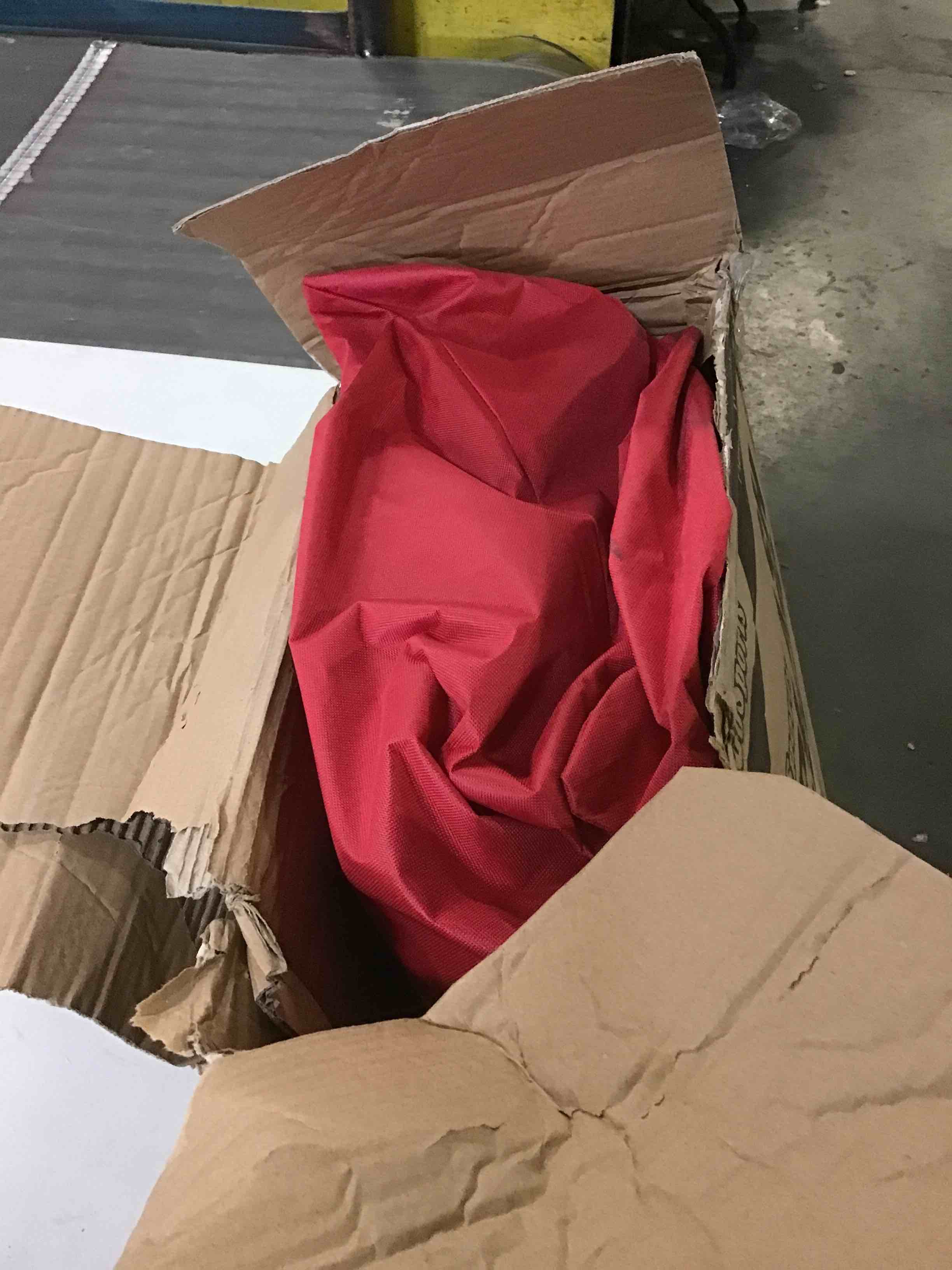 https://s3.amazonaws.com/lotting-images-prod/bidfta/BLU5081176_1695317224244.jpeg