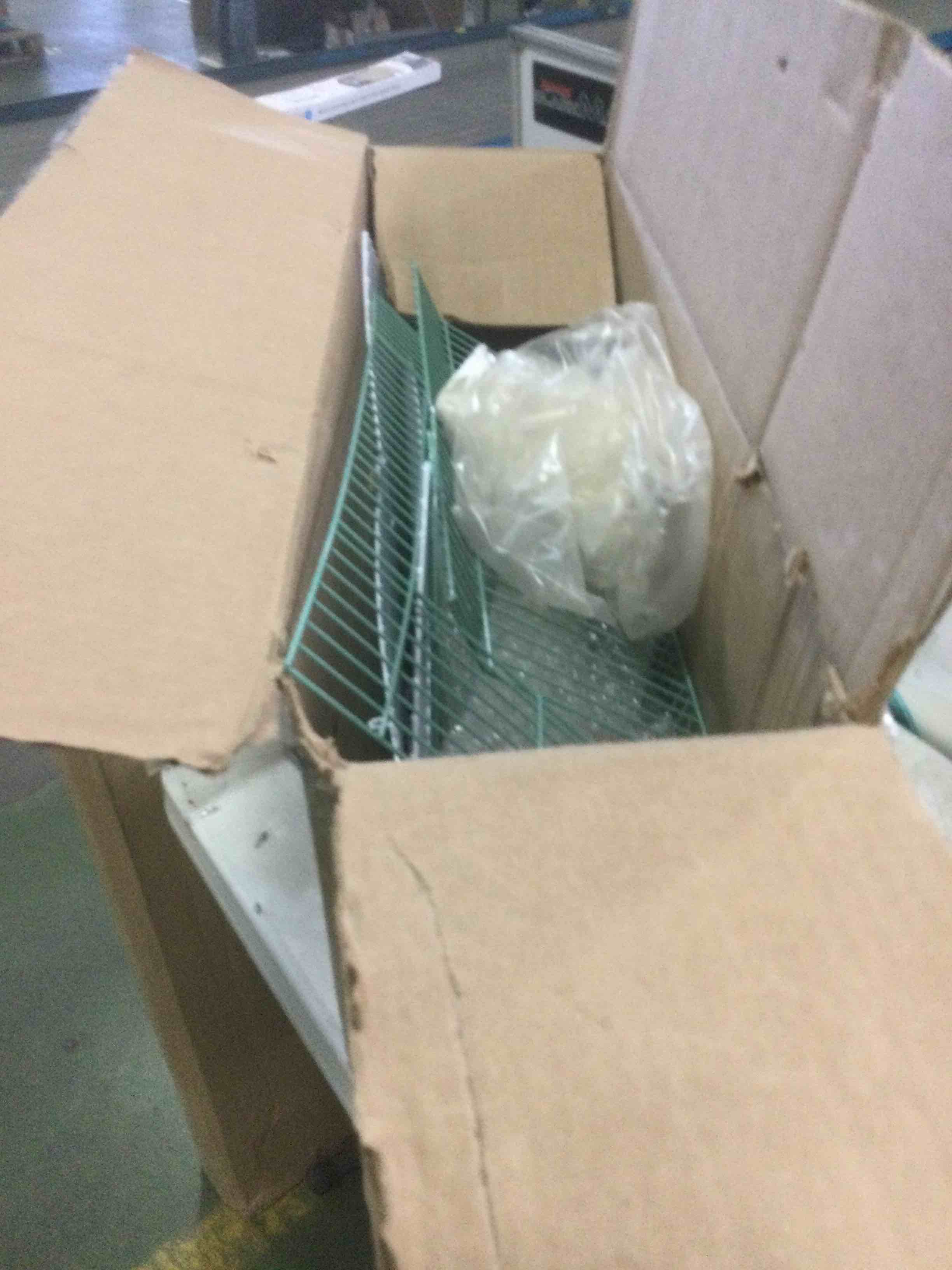 https://s3.amazonaws.com/lotting-images-prod/bidfta/BLU5081308_1695394209933.jpeg