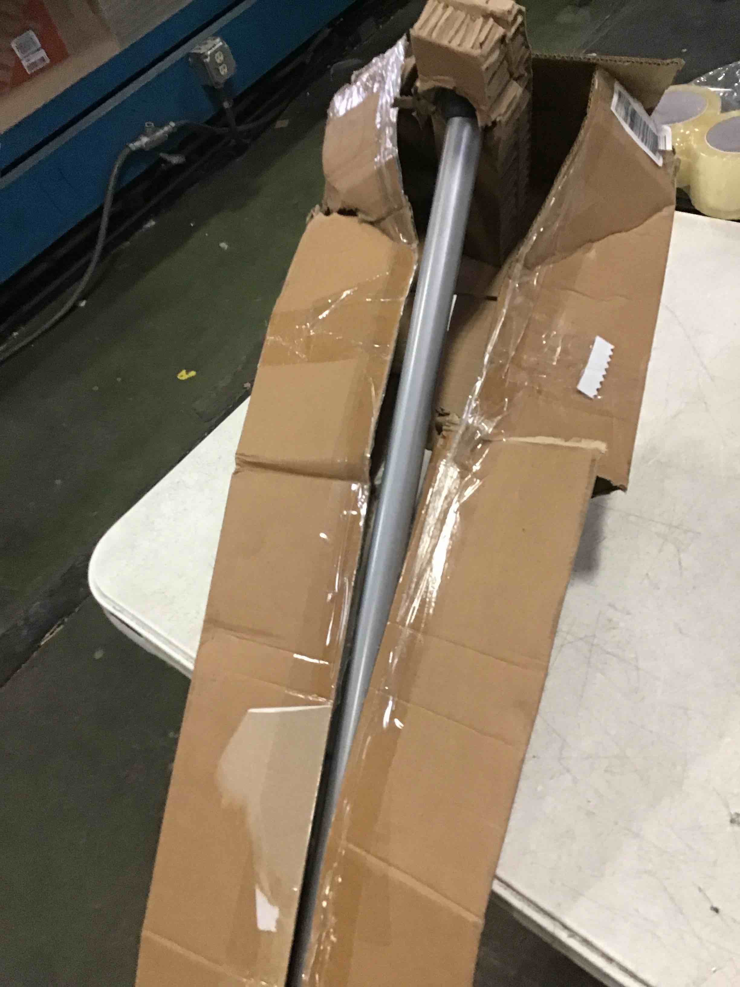 https://s3.amazonaws.com/lotting-images-prod/bidfta/BLU5081623_1695730837027.jpeg
