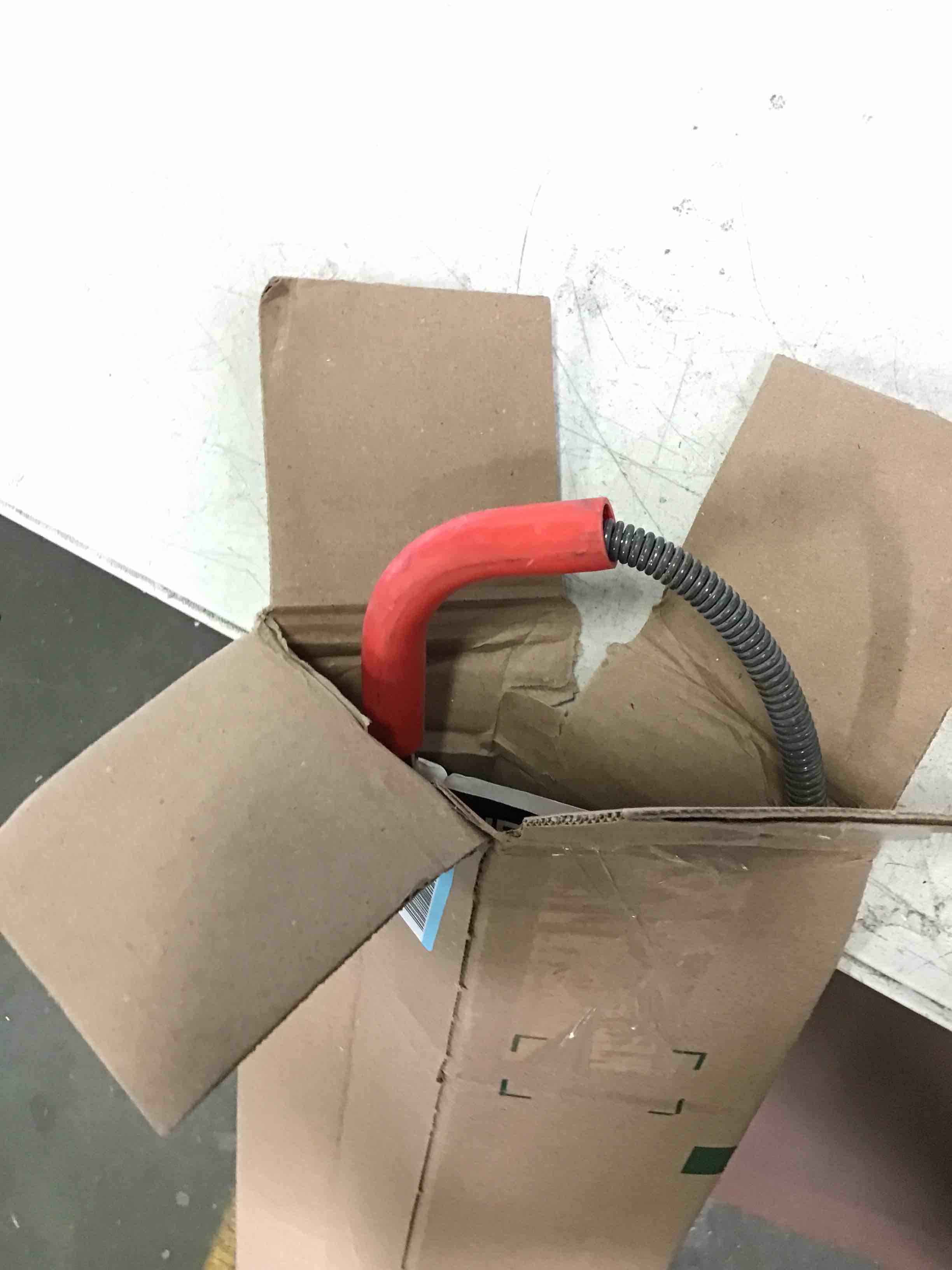 https://s3.amazonaws.com/lotting-images-prod/bidfta/BLU5081699_1695744307609.jpeg