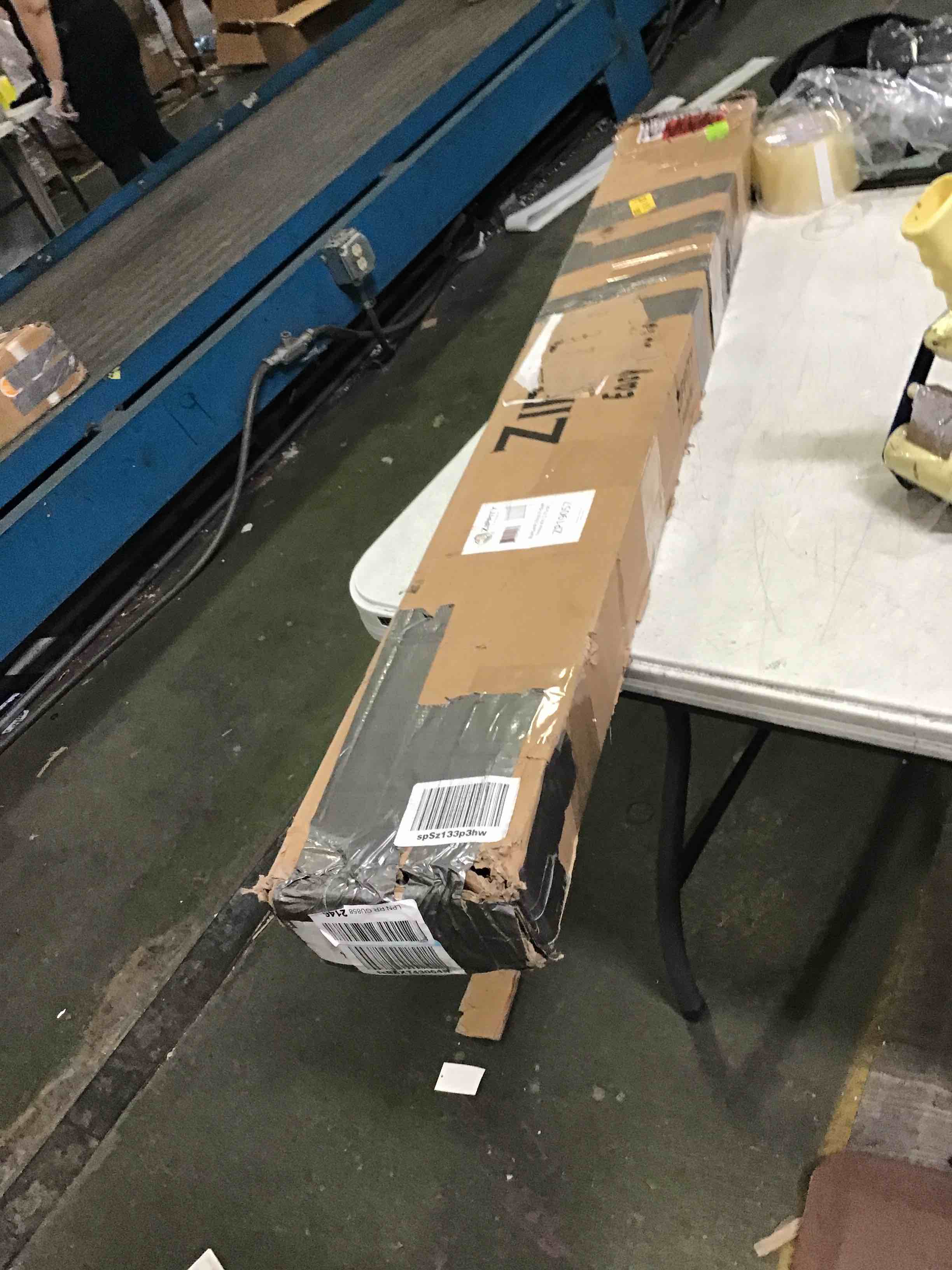 https://s3.amazonaws.com/lotting-images-prod/bidfta/BLU5081722_1695749572119.jpeg