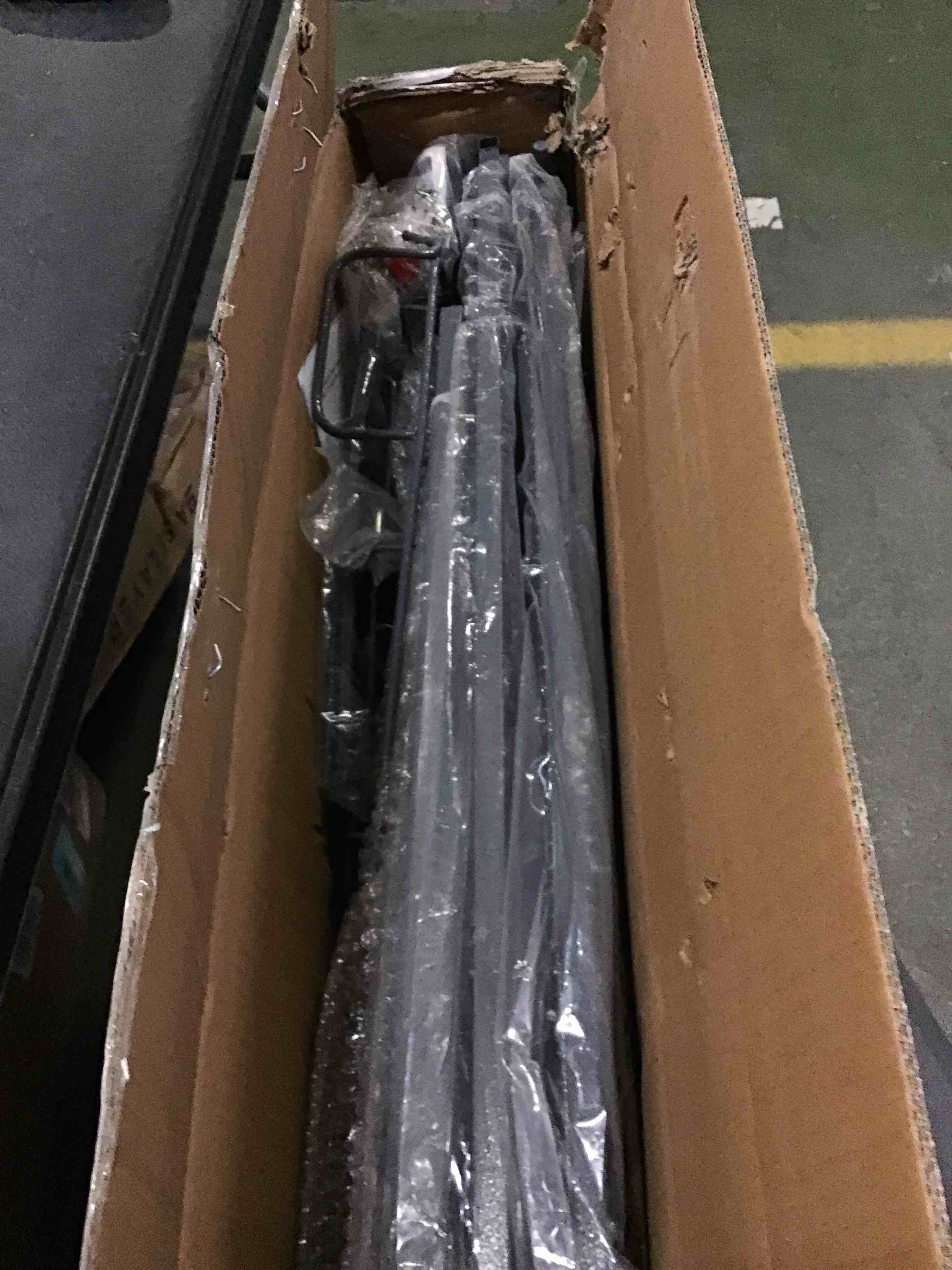 https://s3.amazonaws.com/lotting-images-prod/bidfta/BLU5081808_1695826243084.jpeg