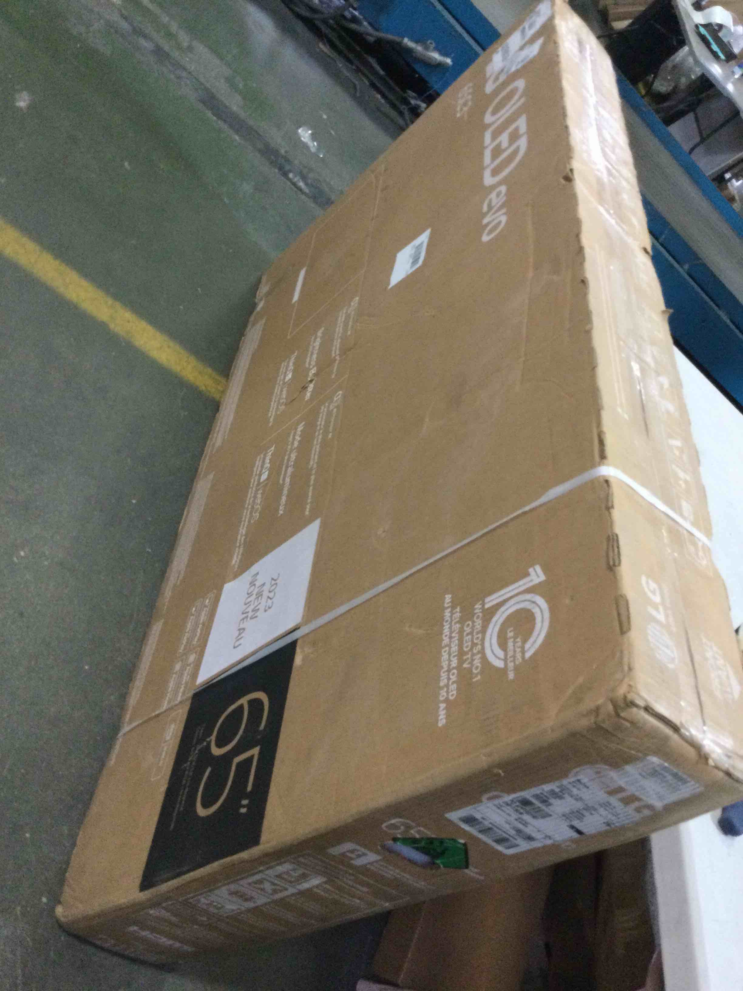 https://s3.amazonaws.com/lotting-images-prod/bidfta/BLU5081969_1695911872514.jpeg