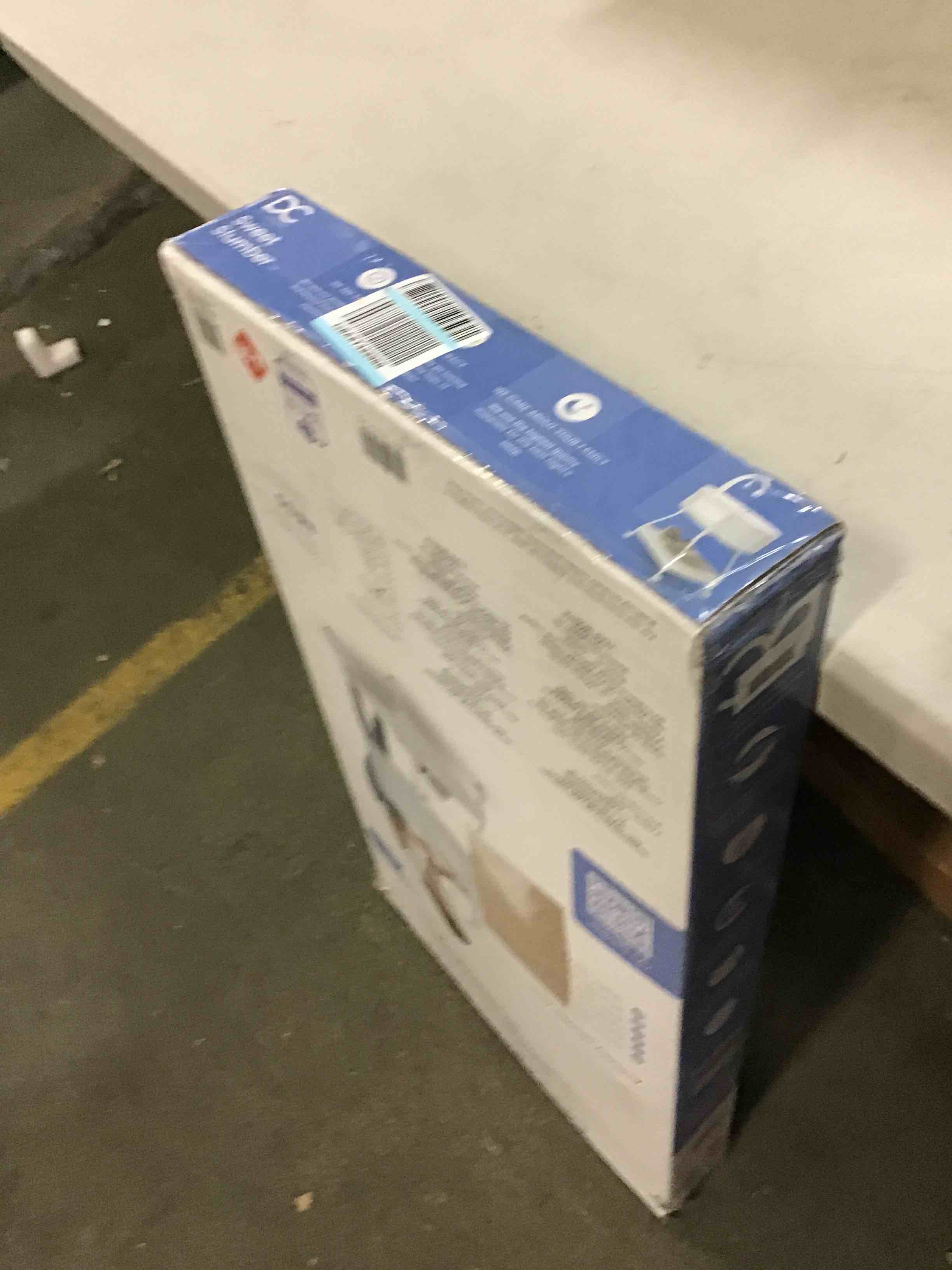 https://s3.amazonaws.com/lotting-images-prod/bidfta/BLU5082069_1695929114038.jpeg