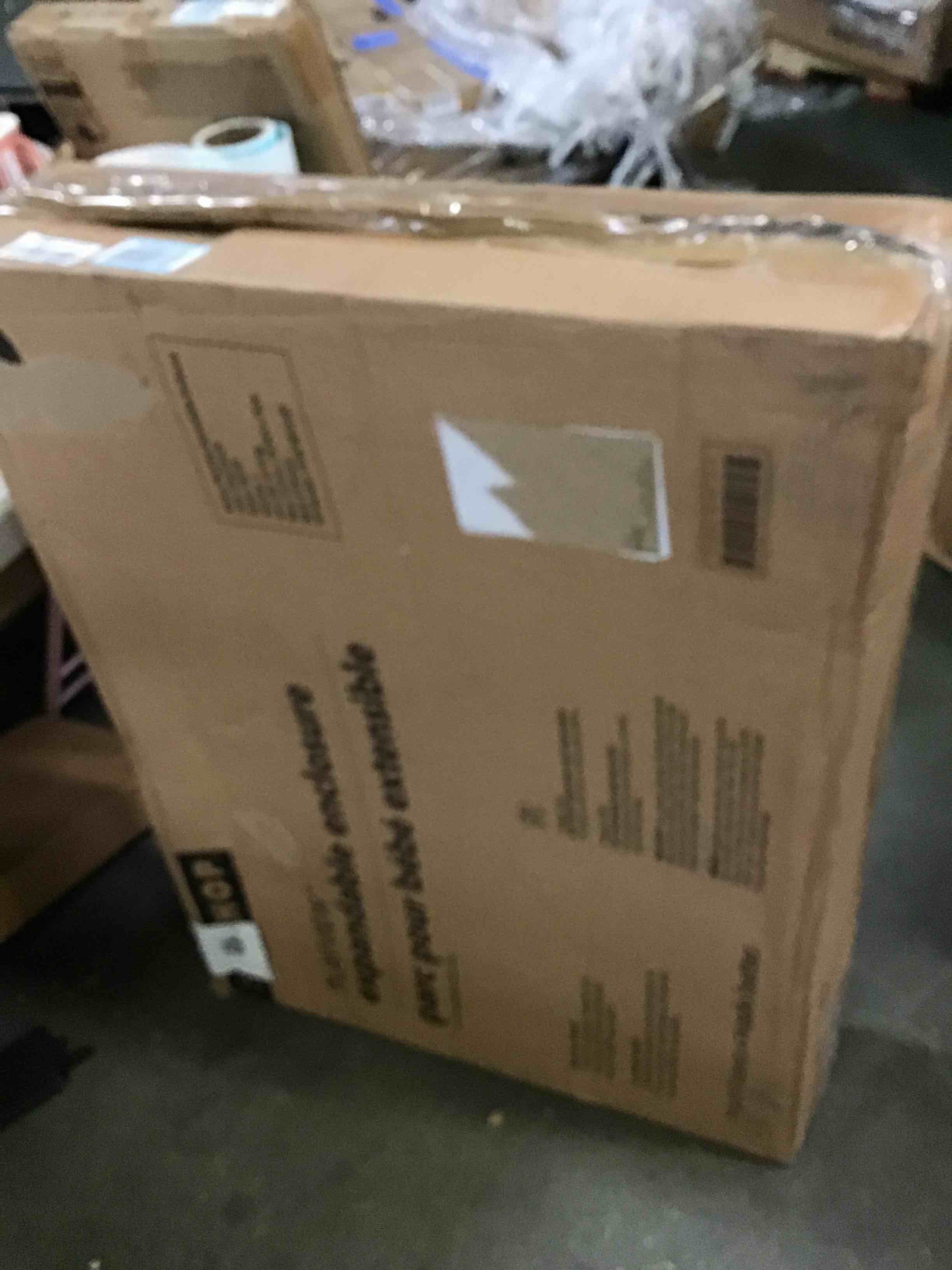https://s3.amazonaws.com/lotting-images-prod/bidfta/BLU5082076_1695929949776.jpeg