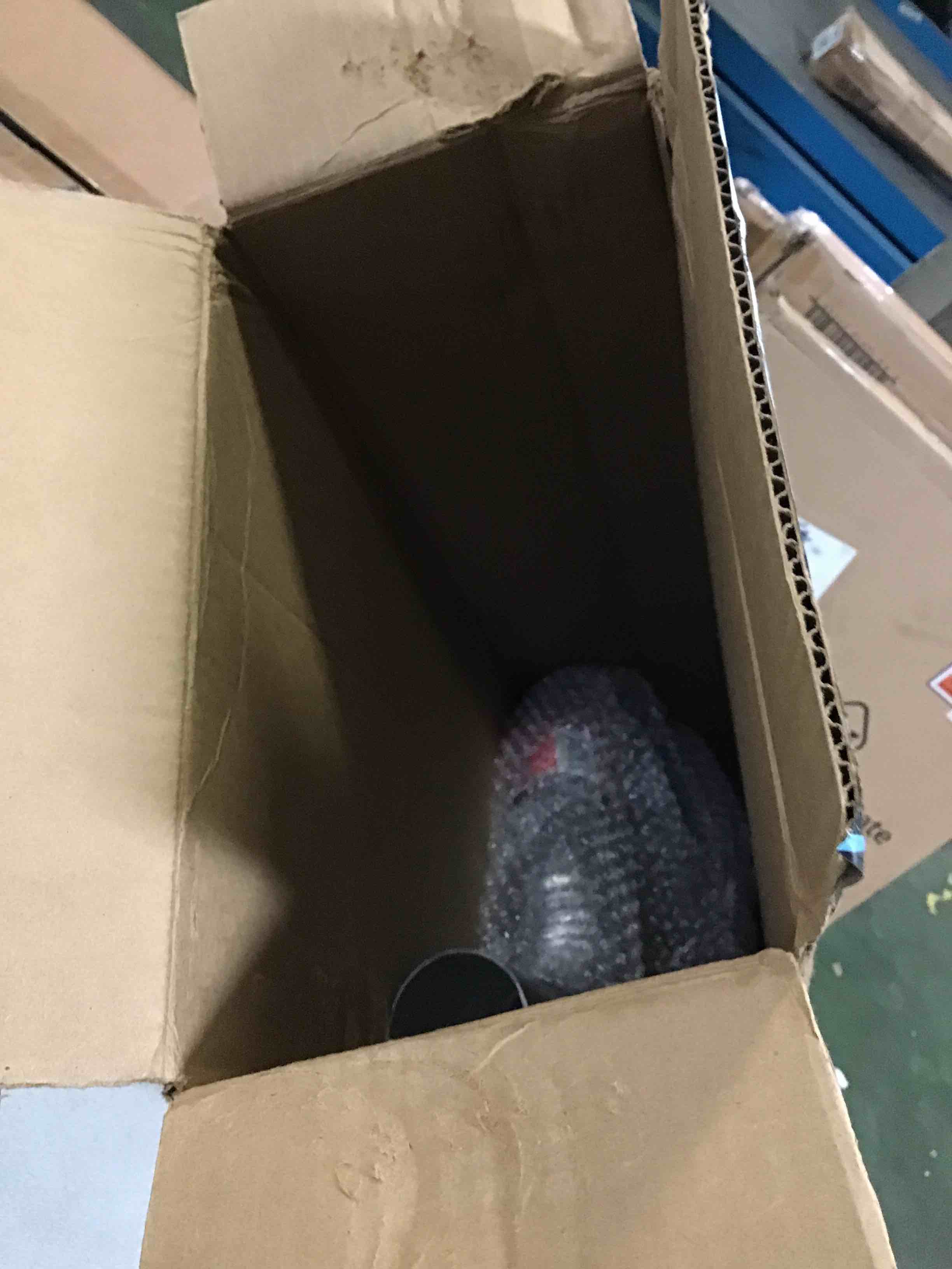 https://s3.amazonaws.com/lotting-images-prod/bidfta/BLU5082191_1696003053694.jpeg