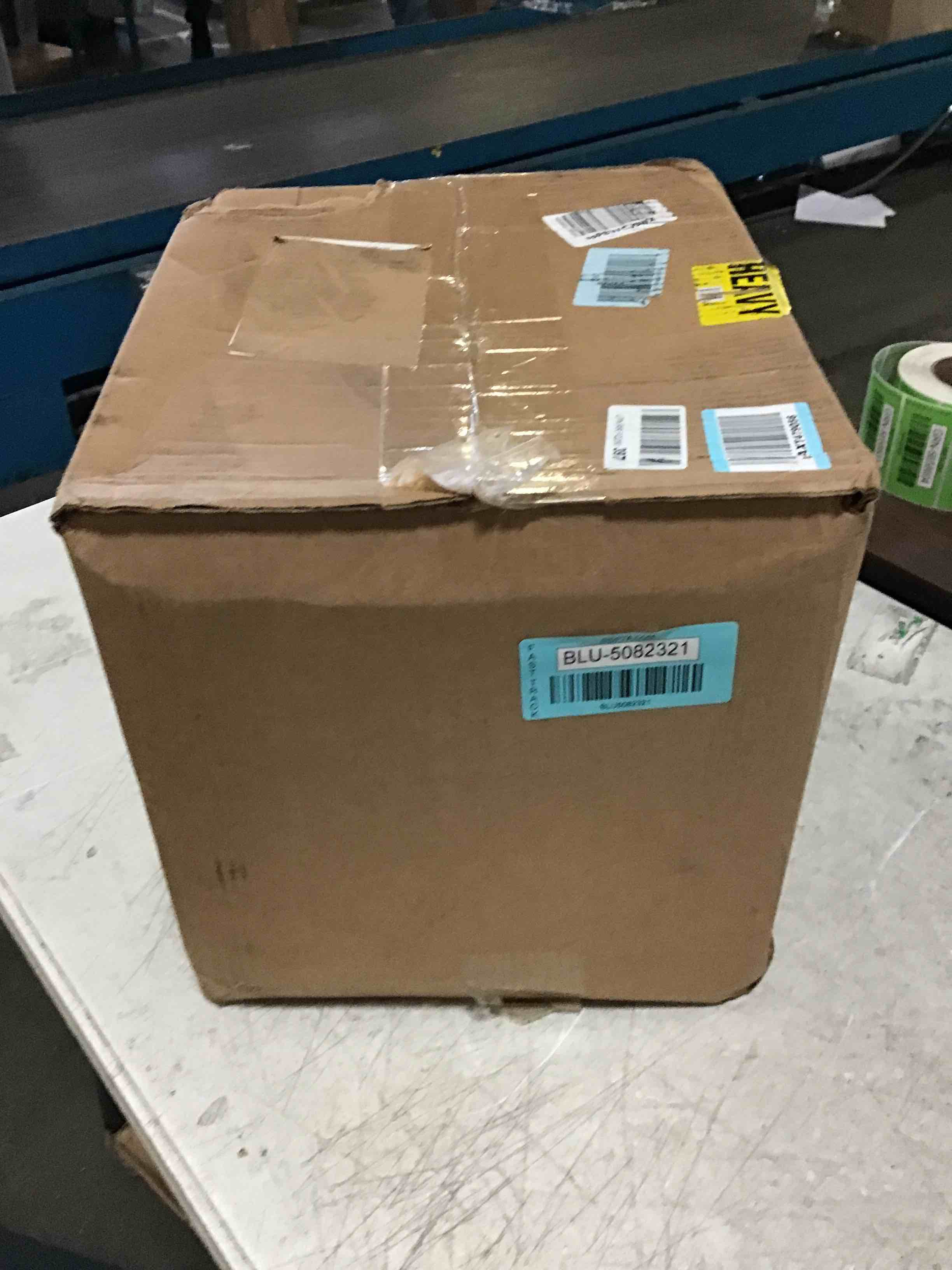 https://s3.amazonaws.com/lotting-images-prod/bidfta/BLU5082321_1696256402327.jpeg