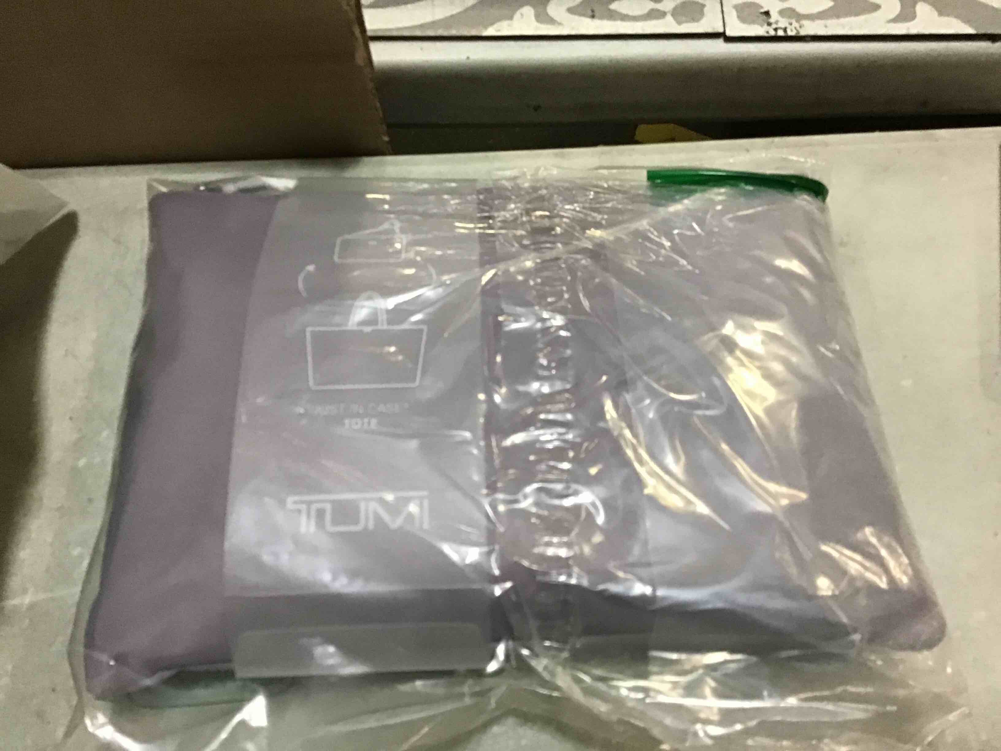 https://s3.amazonaws.com/lotting-images-prod/bidfta/BLU5085932_1687447347613.jpeg