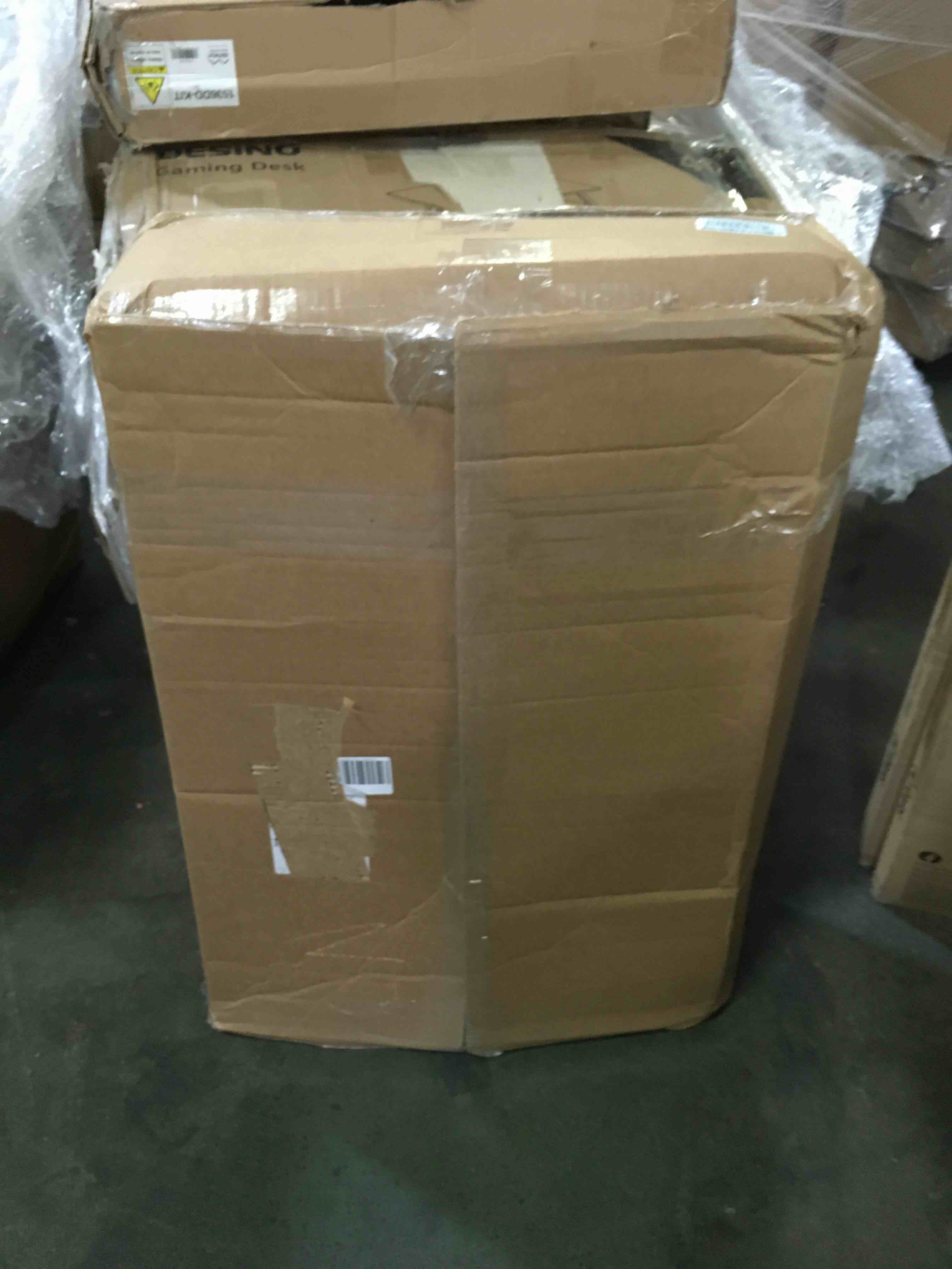 https://s3.amazonaws.com/lotting-images-prod/bidfta/BLU5086990_1687271218635.jpeg