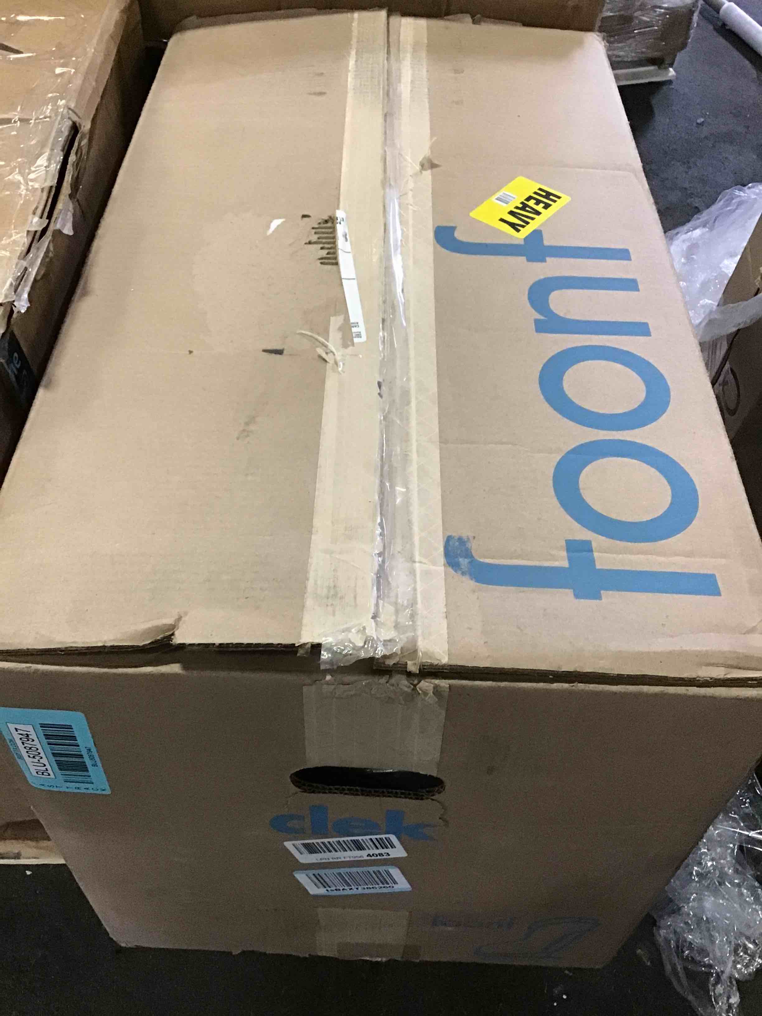 https://s3.amazonaws.com/lotting-images-prod/bidfta/BLU5087947_1688136042953.jpeg