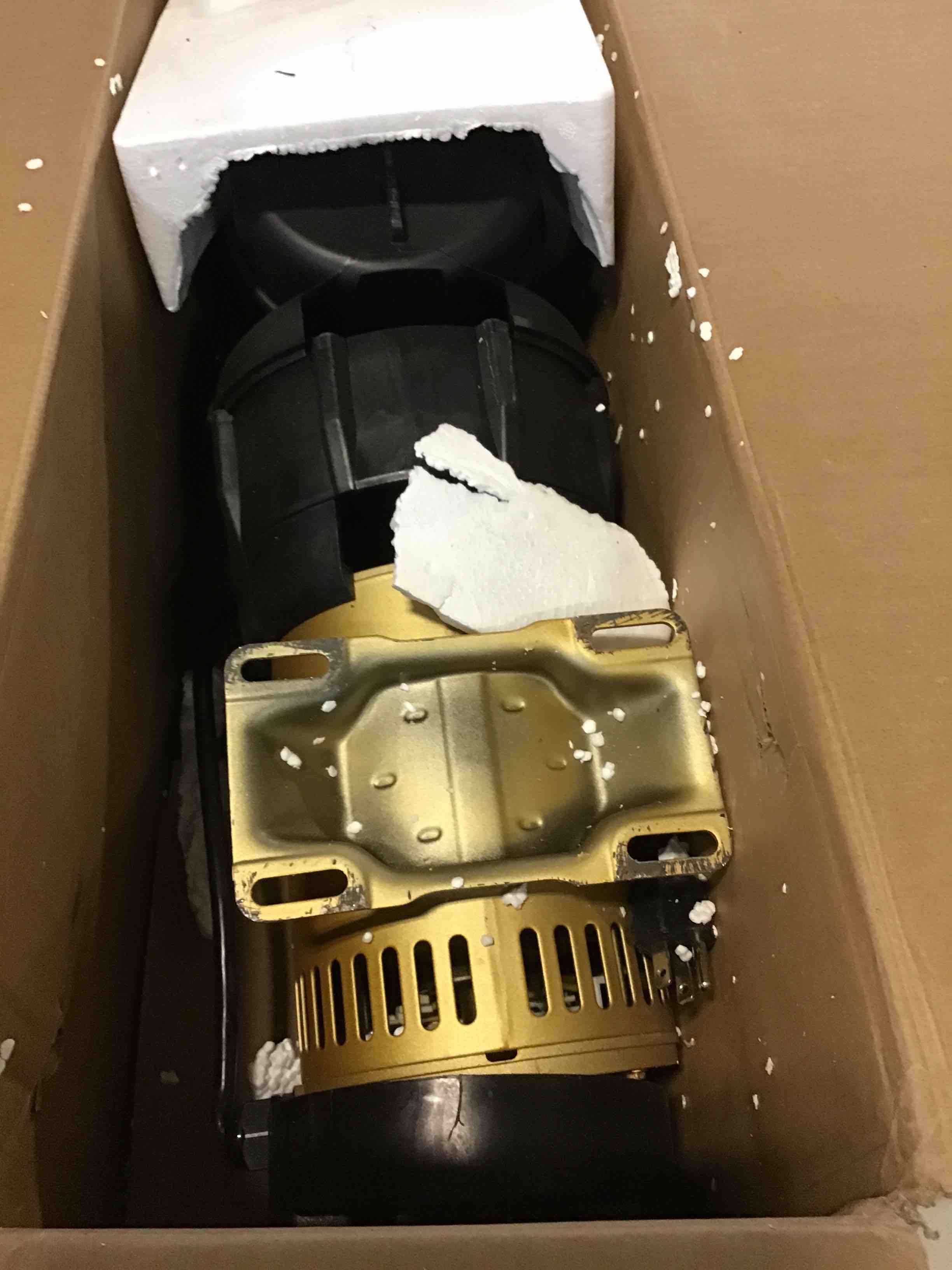https://s3.amazonaws.com/lotting-images-prod/bidfta/BLU5088158_1688391390621.jpeg