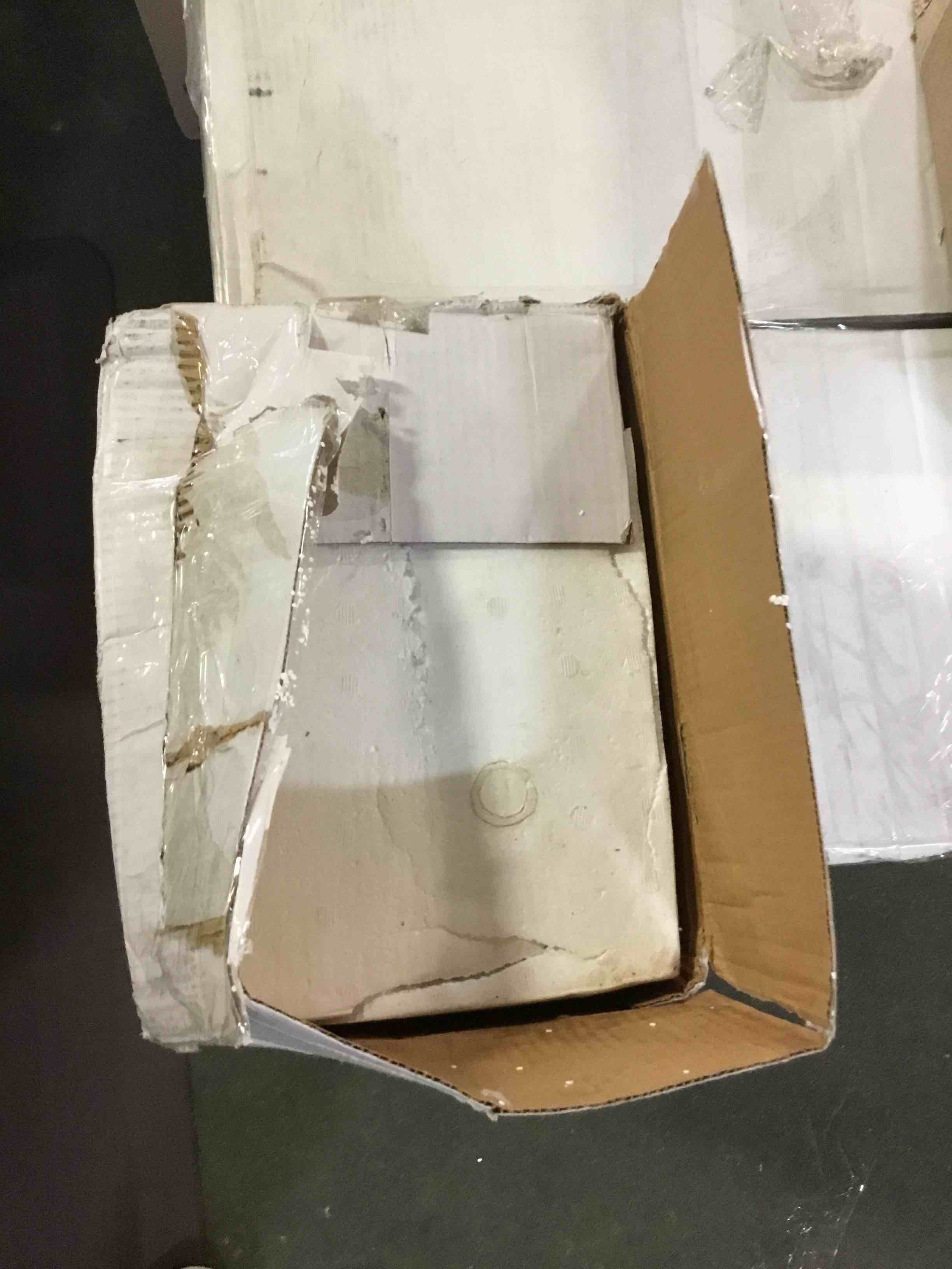 https://s3.amazonaws.com/lotting-images-prod/bidfta/BLU5091068_1688995121399.jpeg
