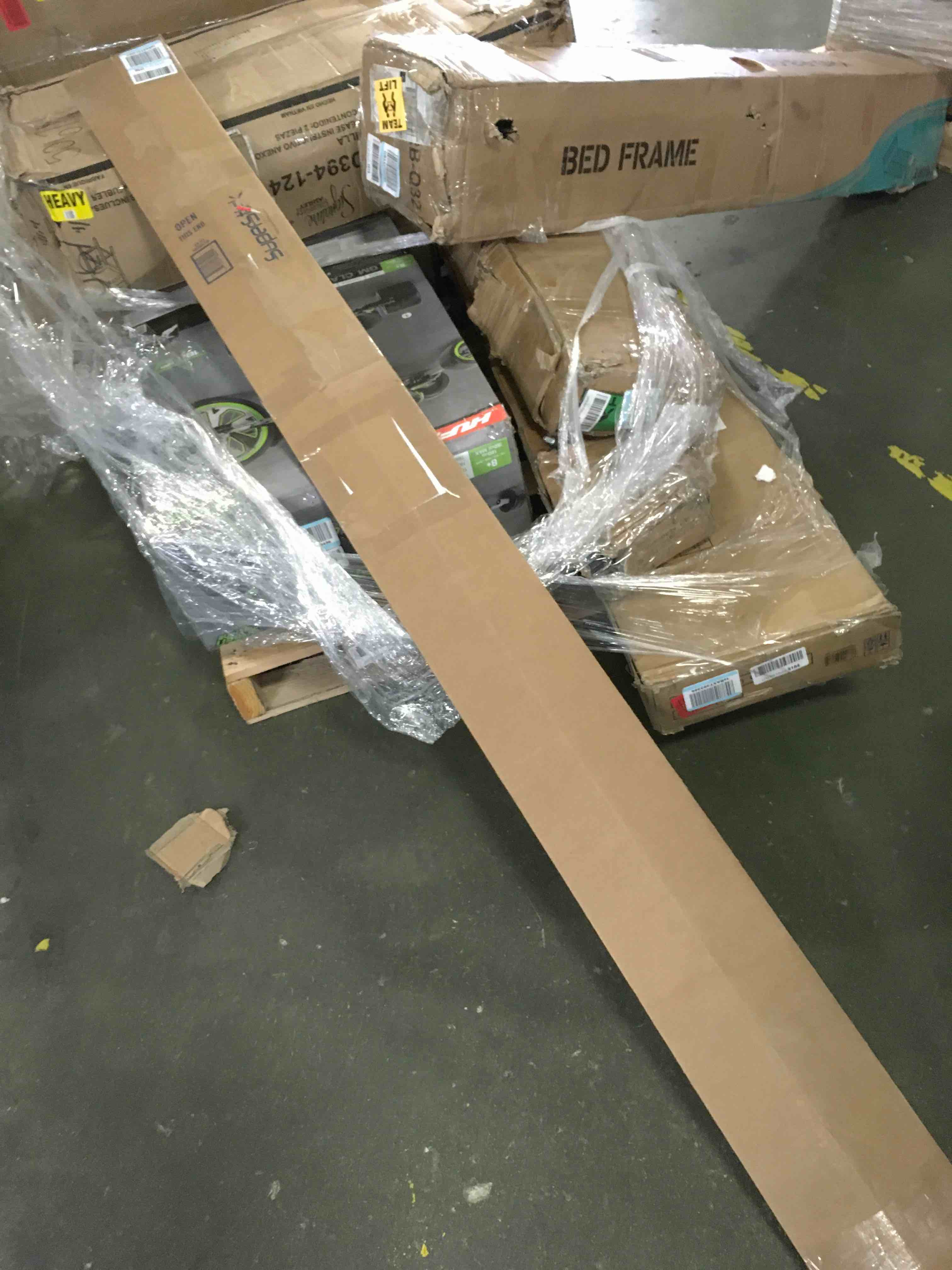 https://s3.amazonaws.com/lotting-images-prod/bidfta/BLU5091503_1687445751488.jpeg