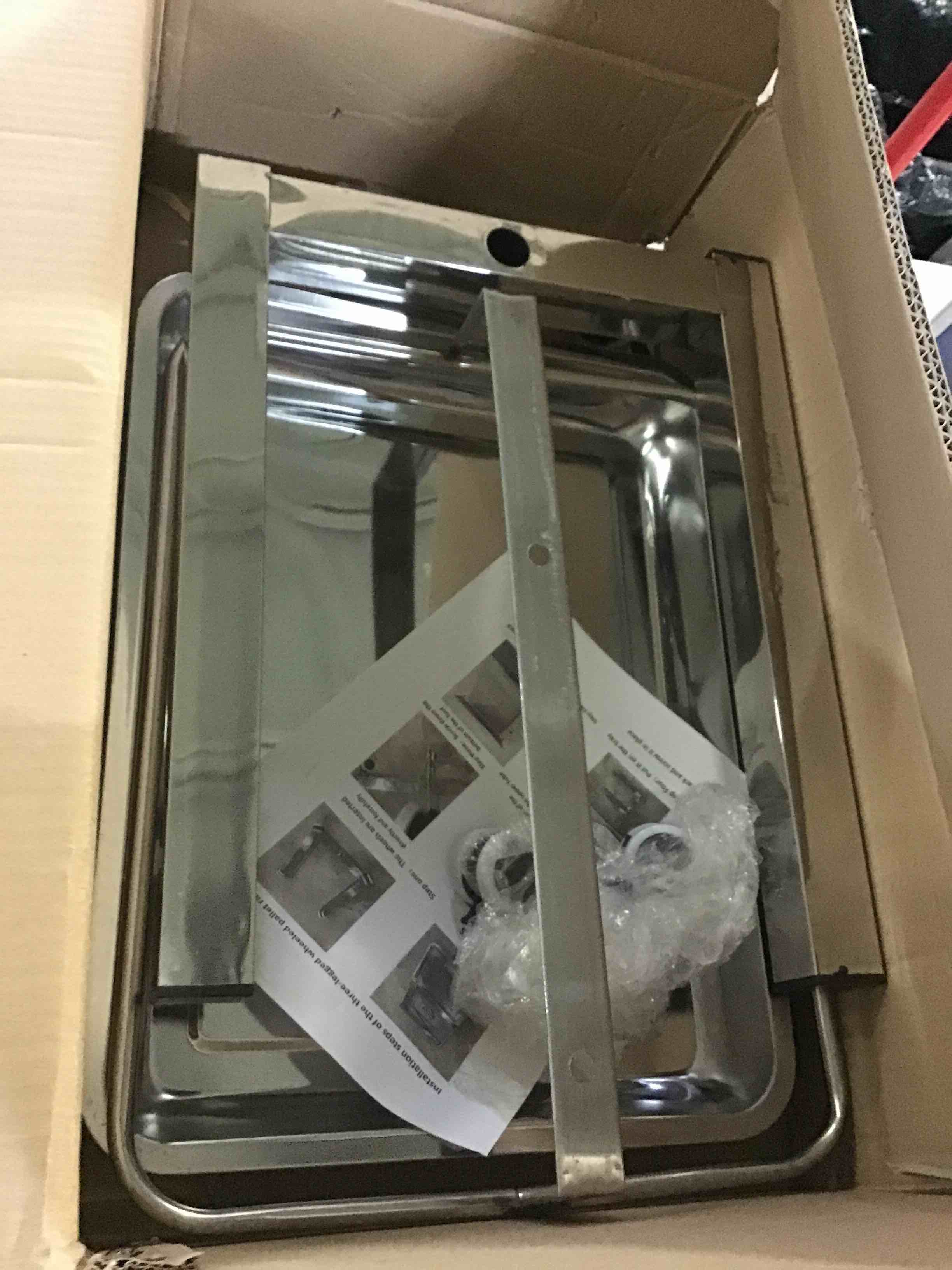 https://s3.amazonaws.com/lotting-images-prod/bidfta/BLU5092173_1688037945372.jpeg