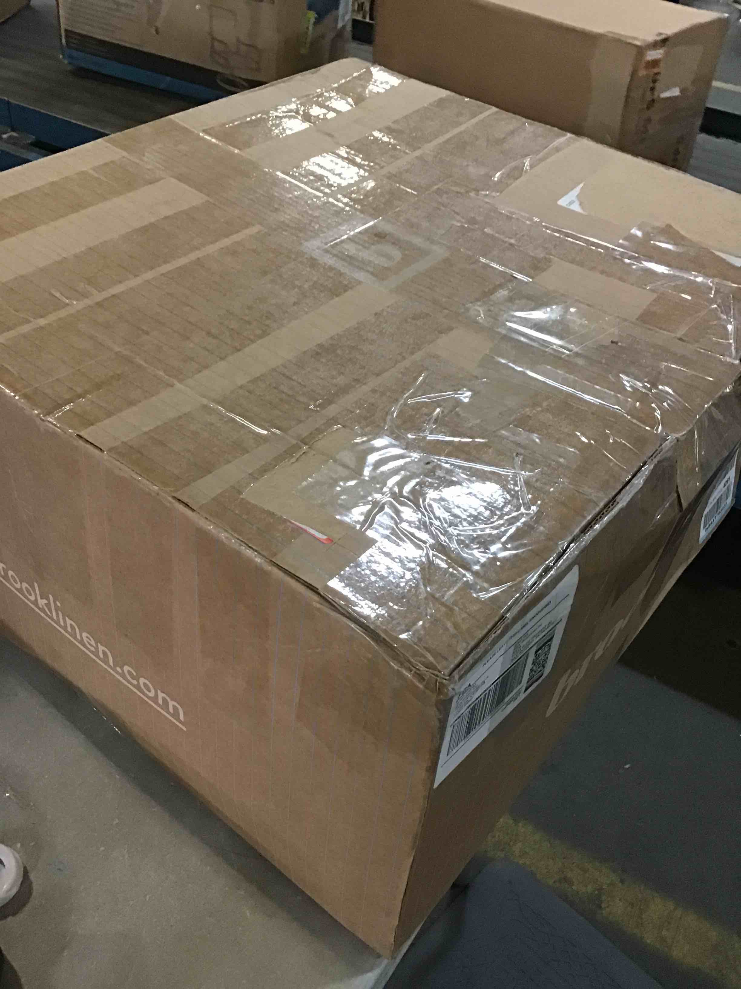 https://s3.amazonaws.com/lotting-images-prod/bidfta/BLU5092198_1688041134699.jpeg