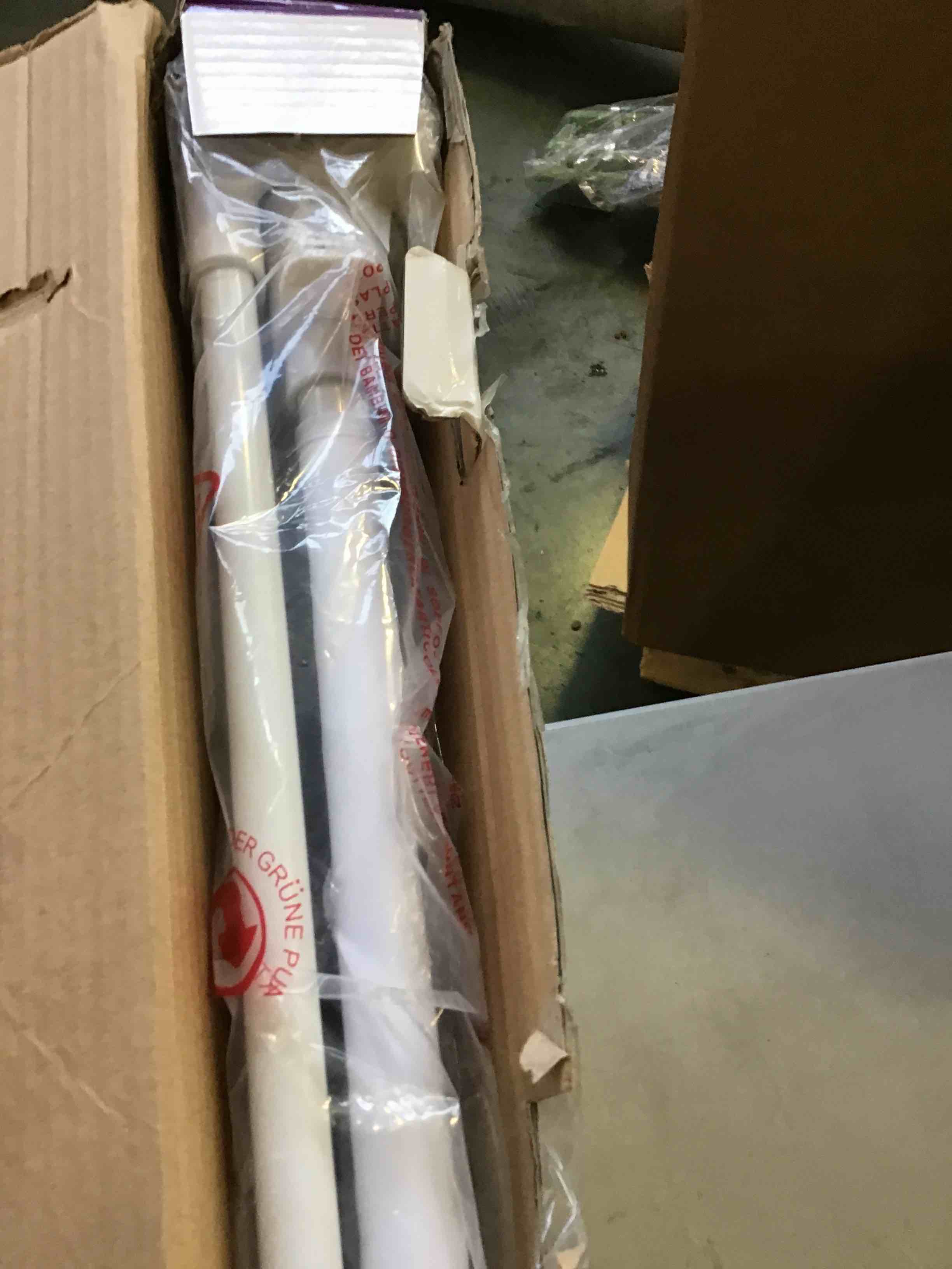 https://s3.amazonaws.com/lotting-images-prod/bidfta/BLU5093492_1689081590318.jpeg