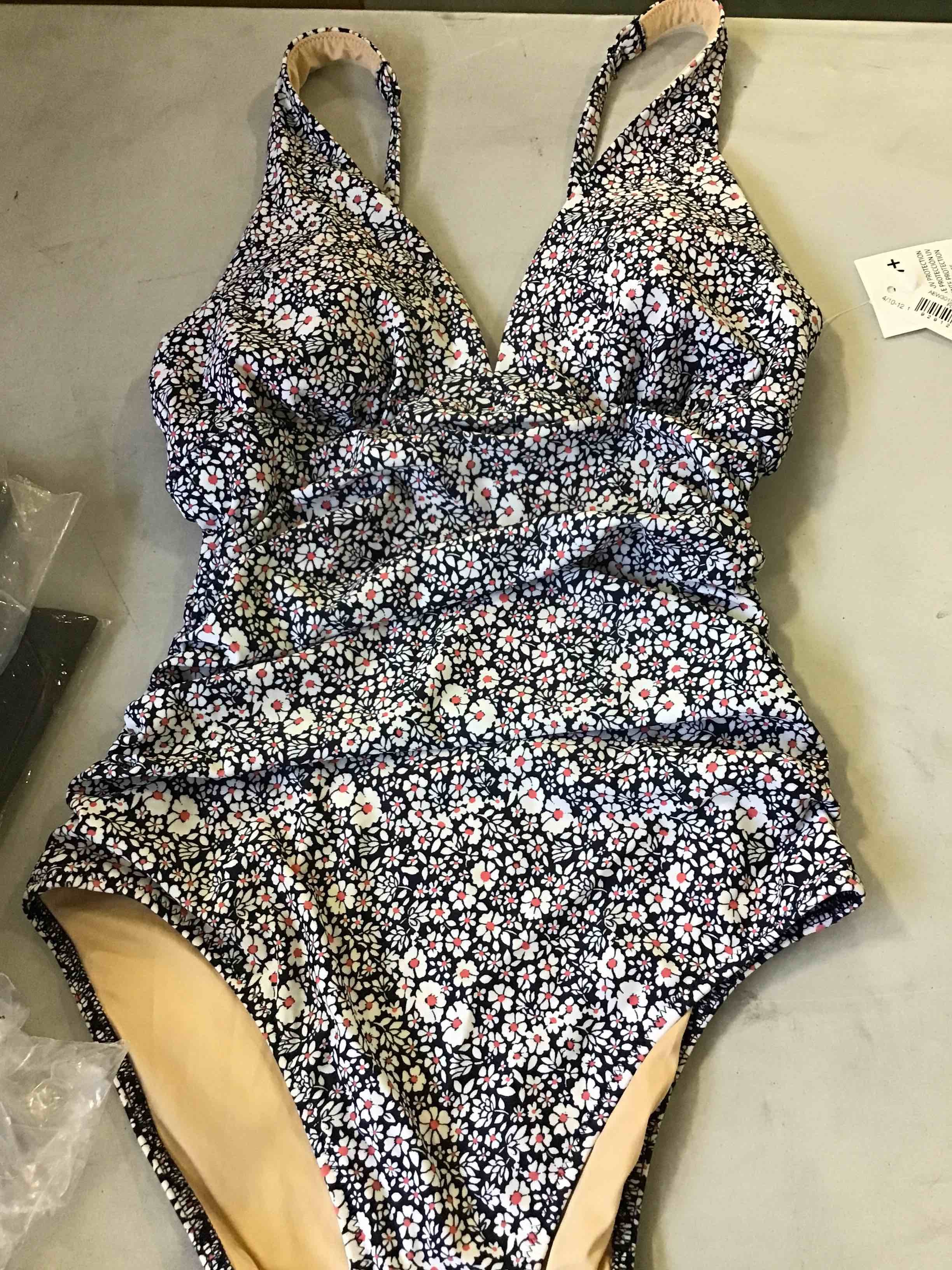 https://s3.amazonaws.com/lotting-images-prod/bidfta/BLU5093518_1689088011400.jpeg