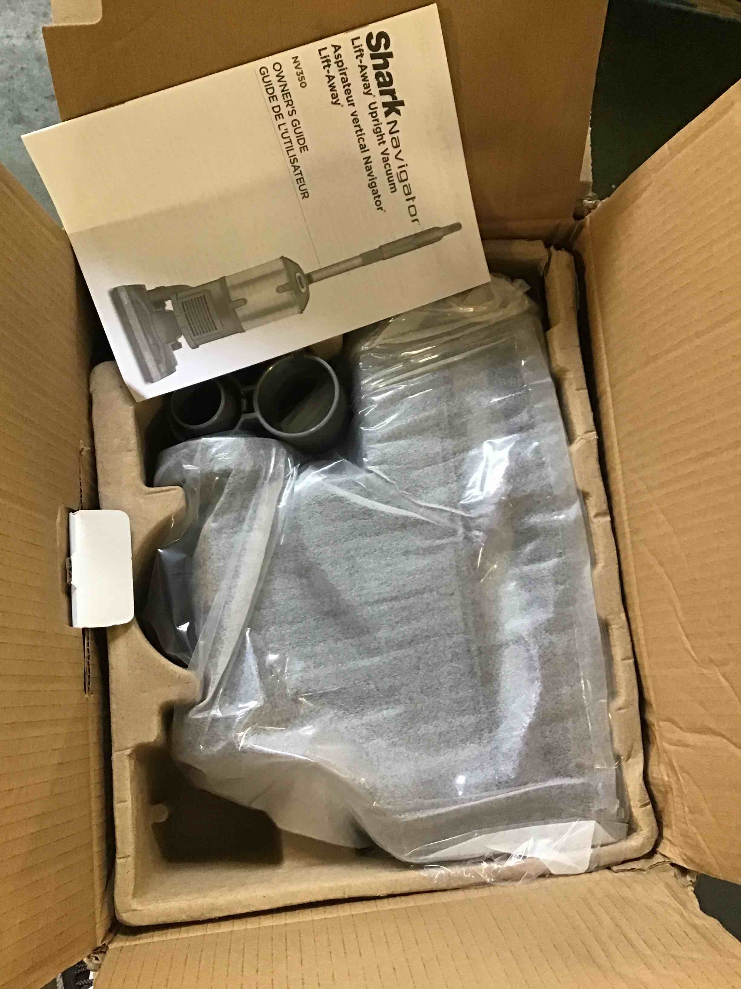 https://s3.amazonaws.com/lotting-images-prod/bidfta/BLU5094205_1689597014158.jpeg